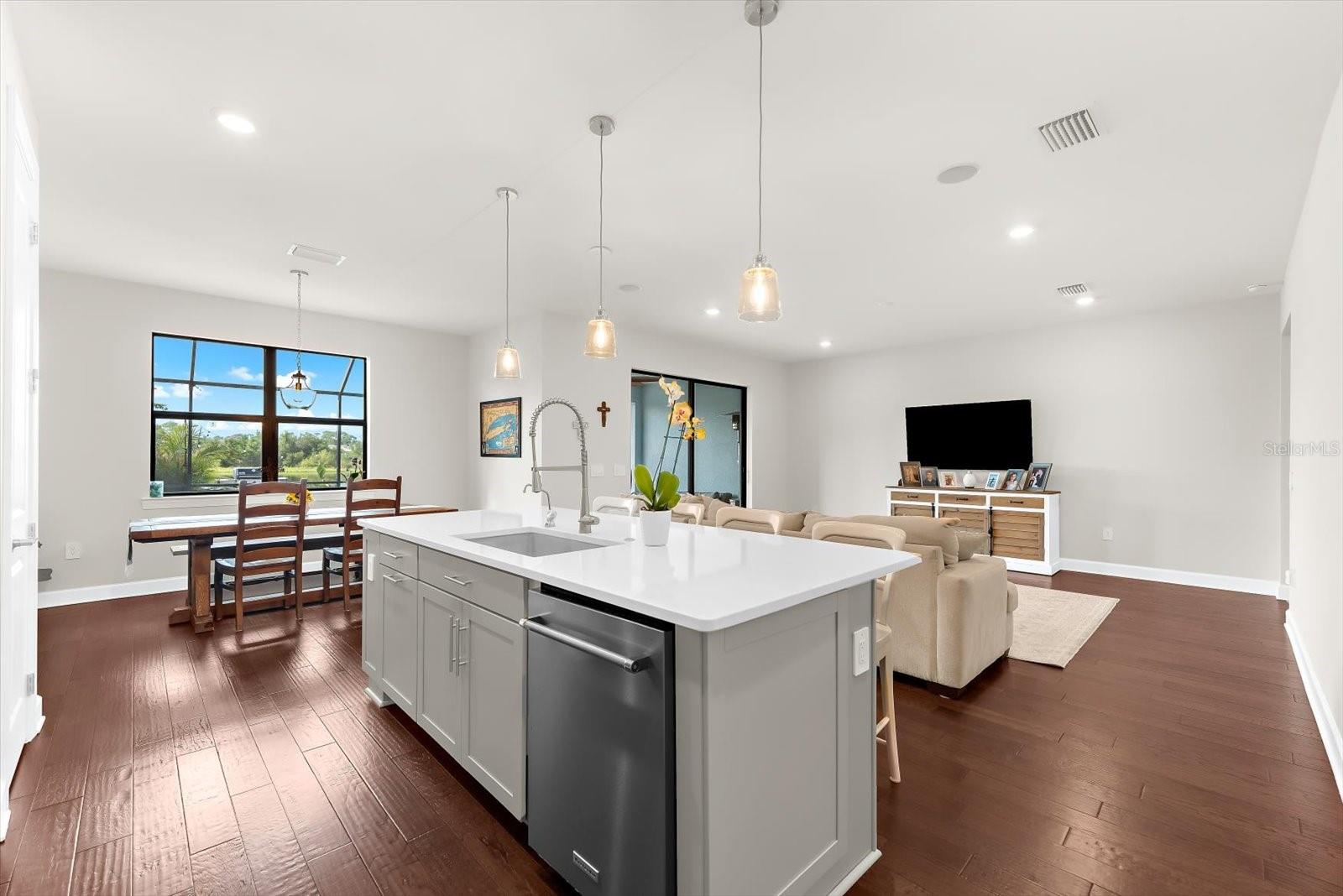 Image 10 of 44 For 6148 Baywood Court