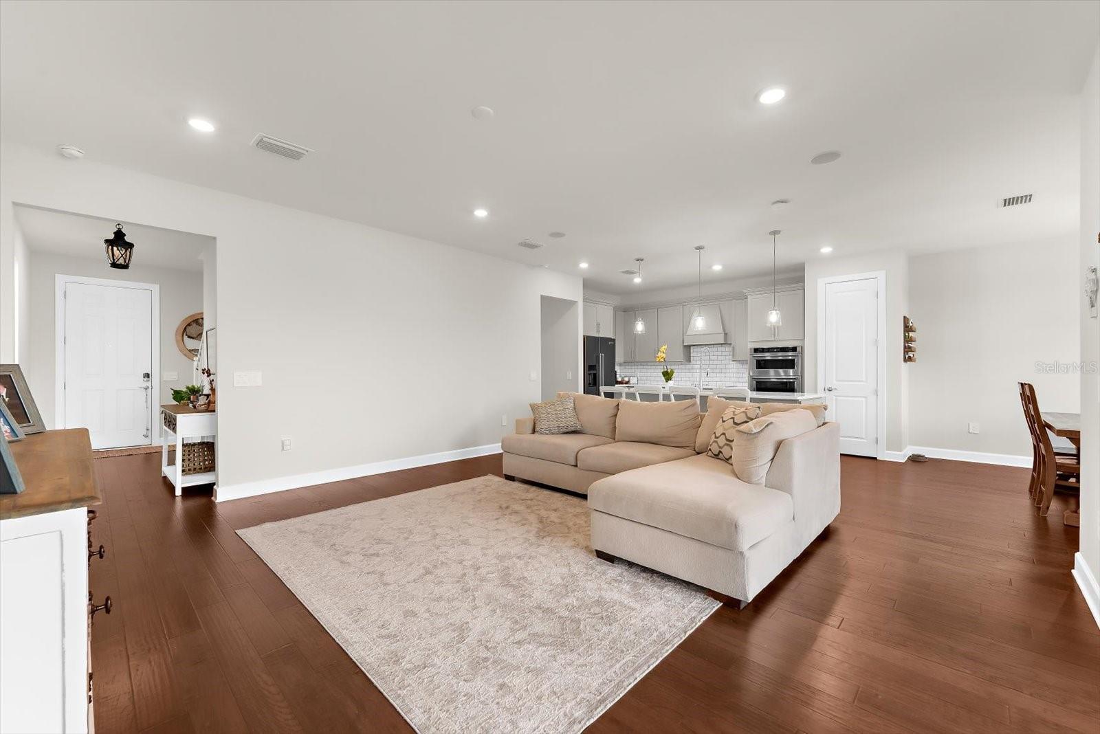Image 6 of 44 For 6148 Baywood Court