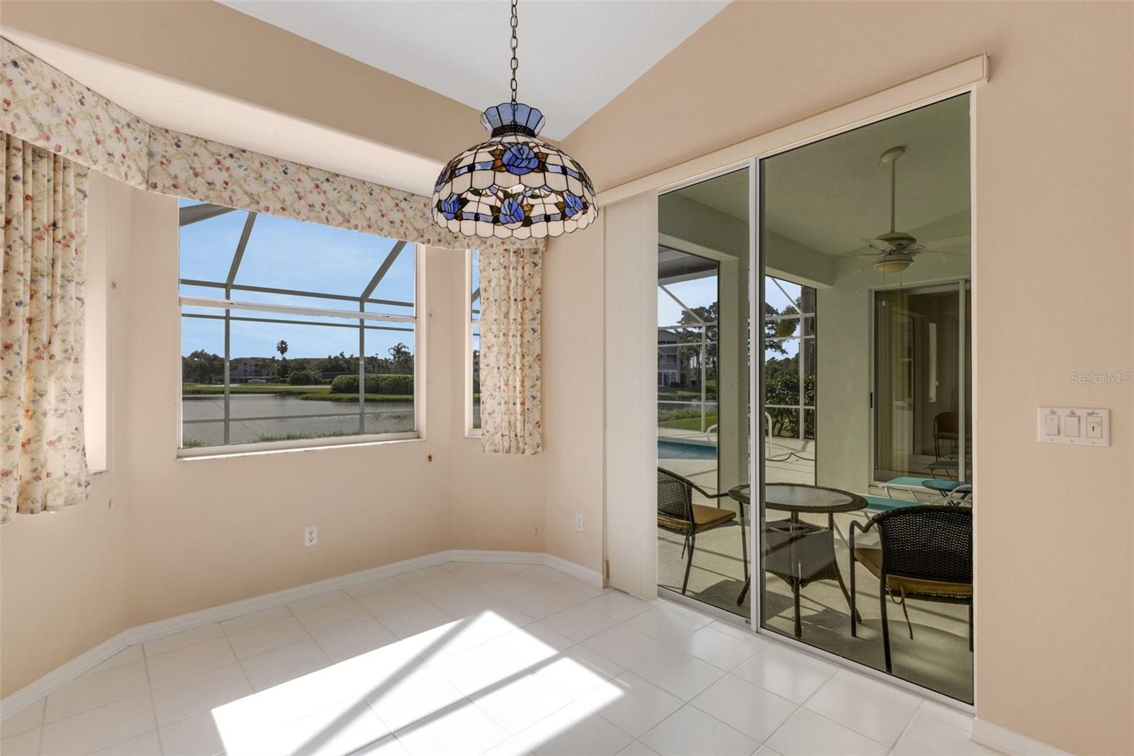 Image 9 of 25 For 8976 Whitemarsh Avenue