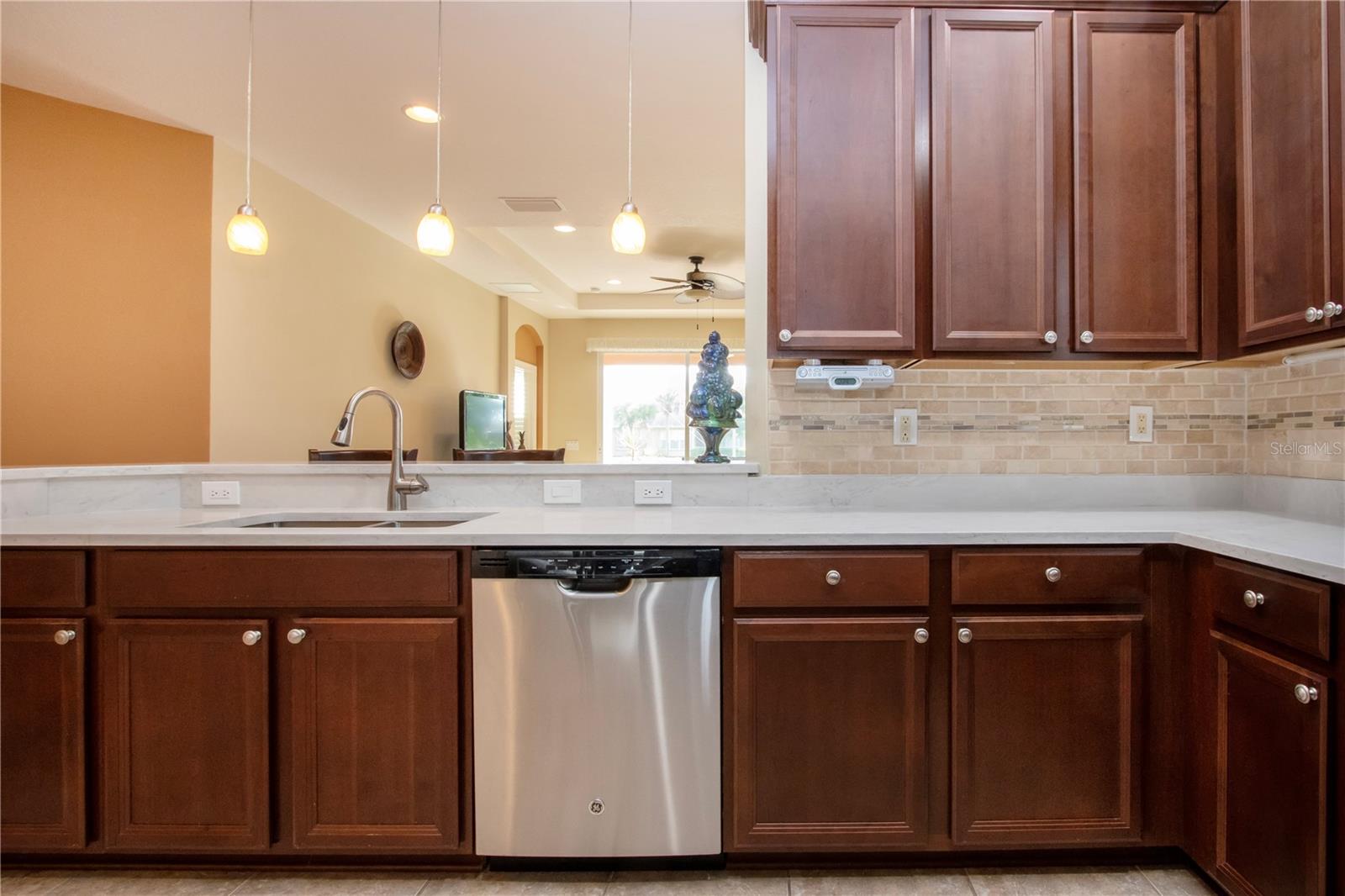 Image 17 of 57 For 197 Fontanelle Circle