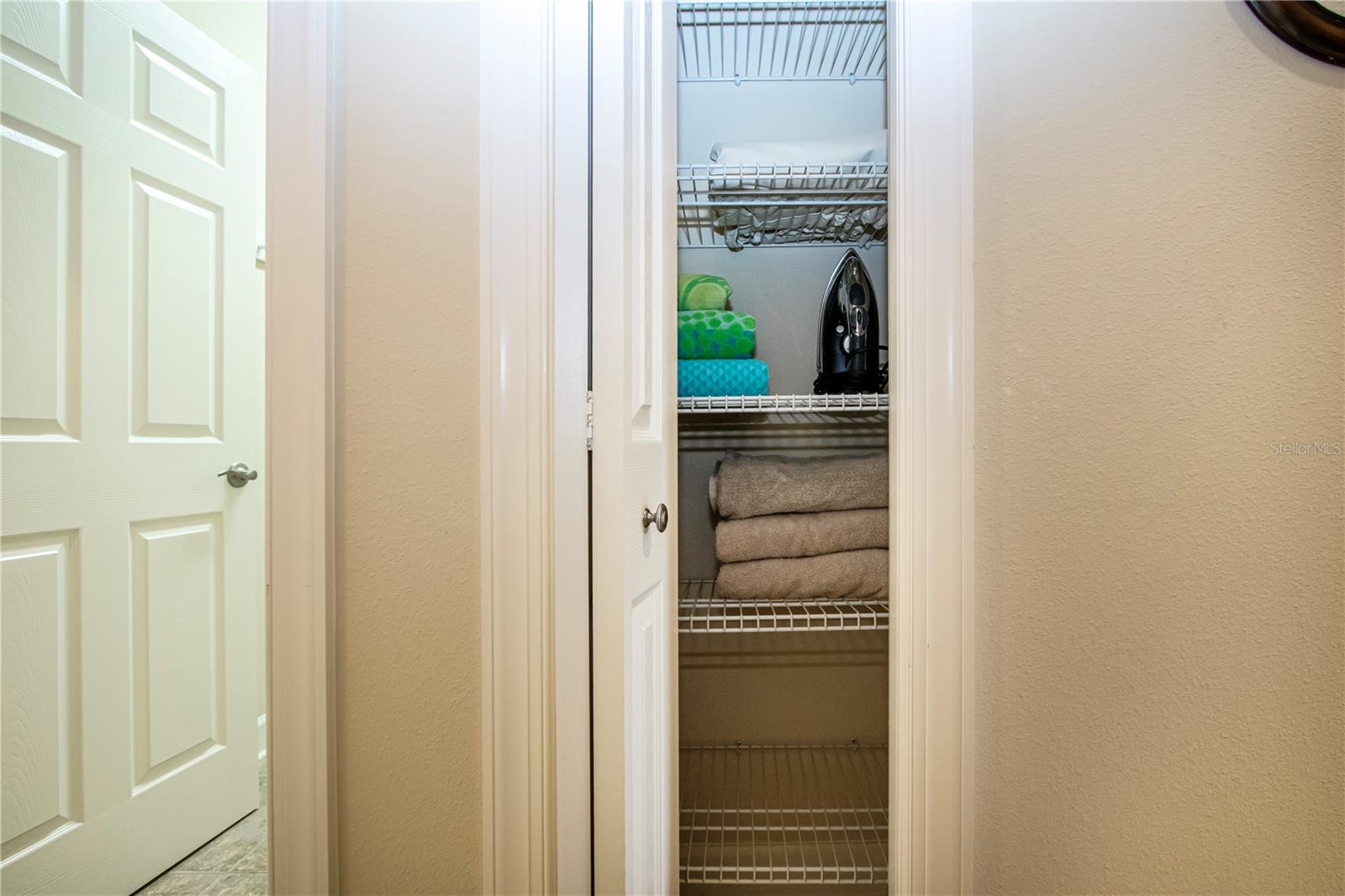 Image 38 of 57 For 197 Fontanelle Circle