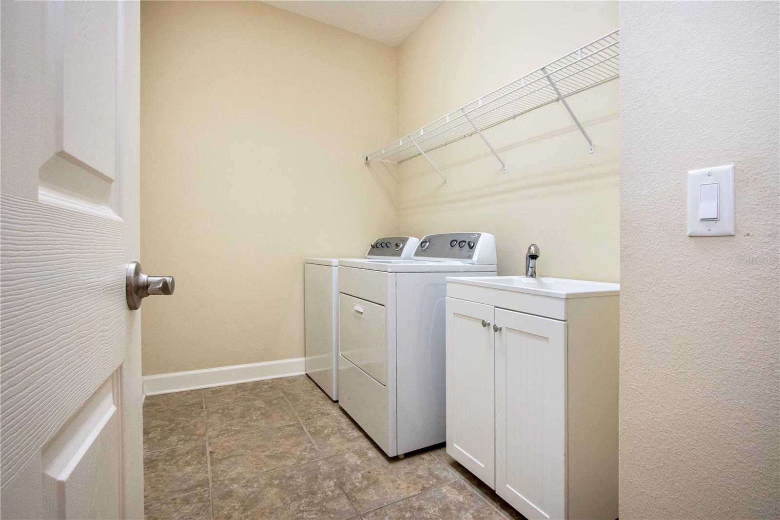 Image 39 of 57 For 197 Fontanelle Circle