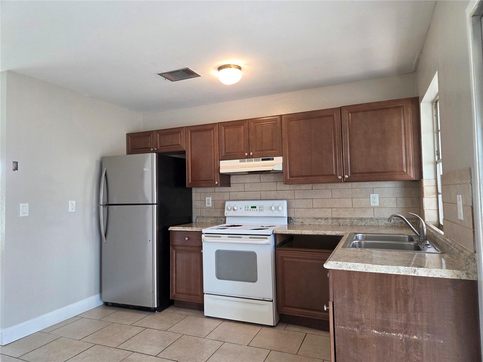 Image 8 of 20 For 8505 San Pablo Avenue