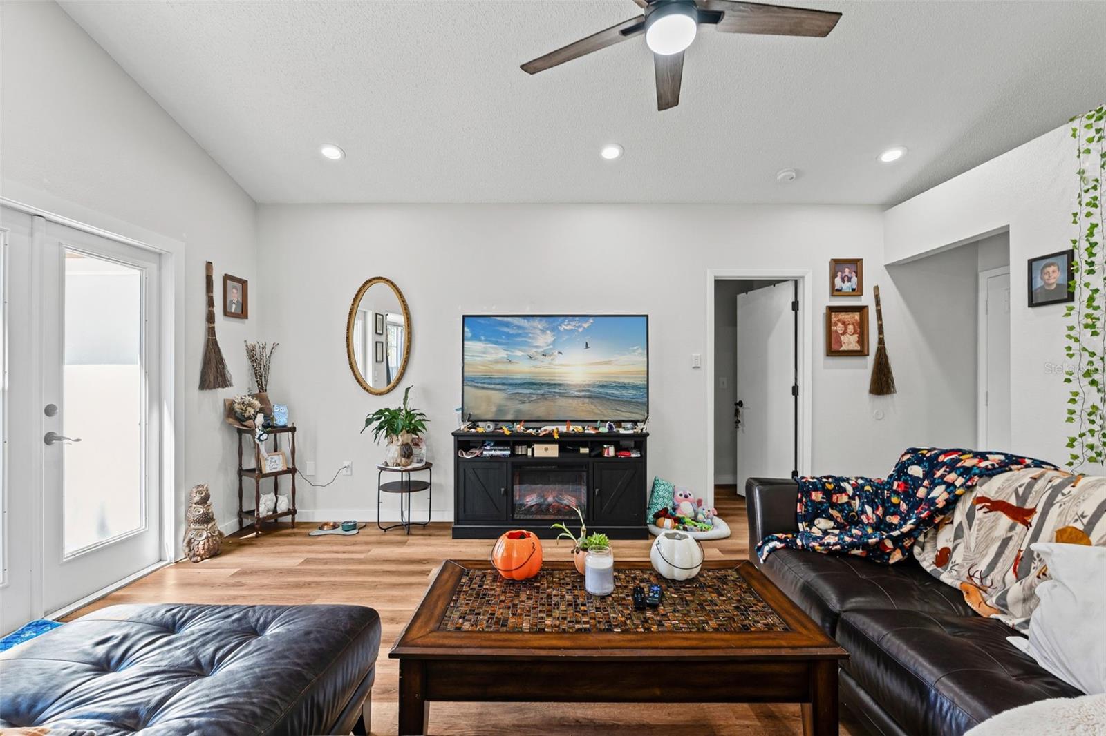 Image 7 of 26 For 3721 43rd Avenue W