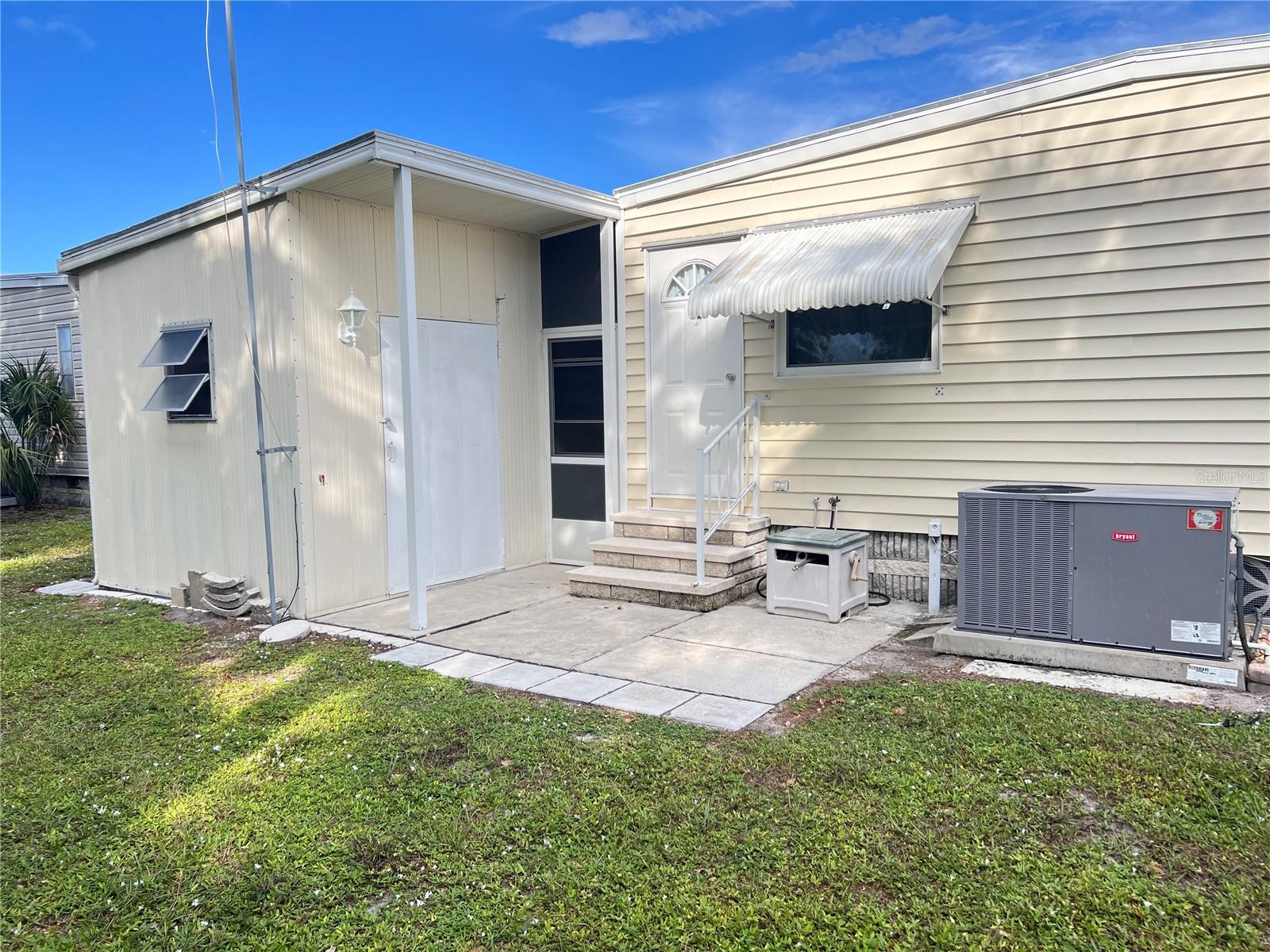 Image 49 of 55 For 5619 Bayshore Road 157