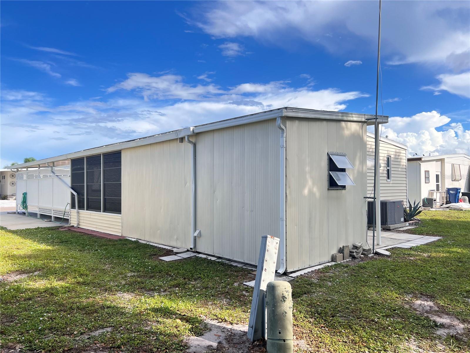 Image 51 of 55 For 5619 Bayshore Road 157