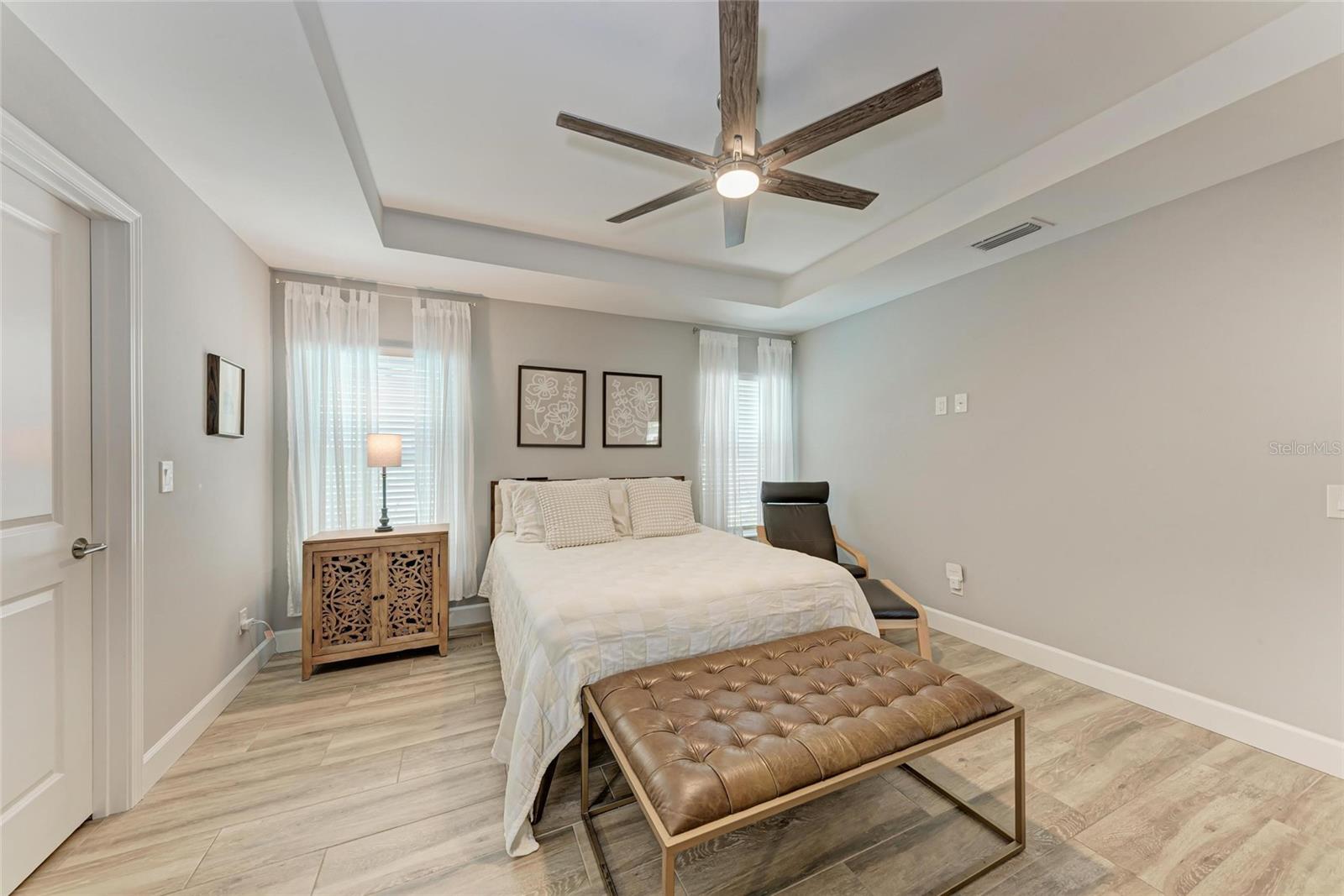 Image 11 of 27 For 3759 Santana Street