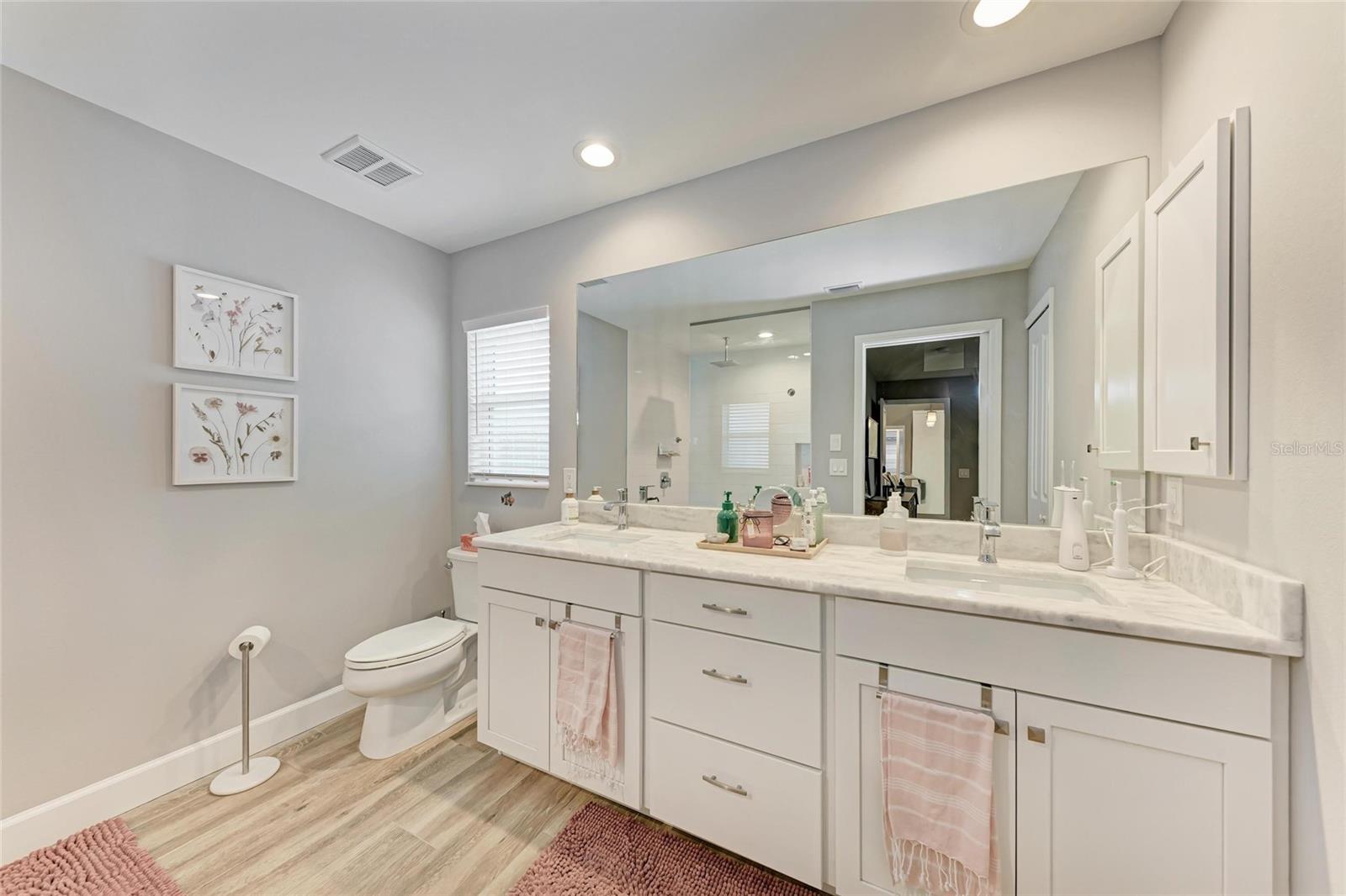 Image 12 of 27 For 3759 Santana Street