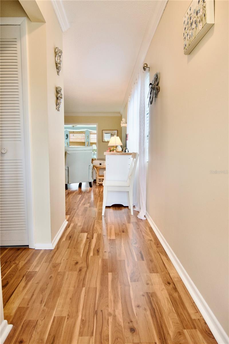 Image 12 of 48 For 390 301 Boulevard W 11a