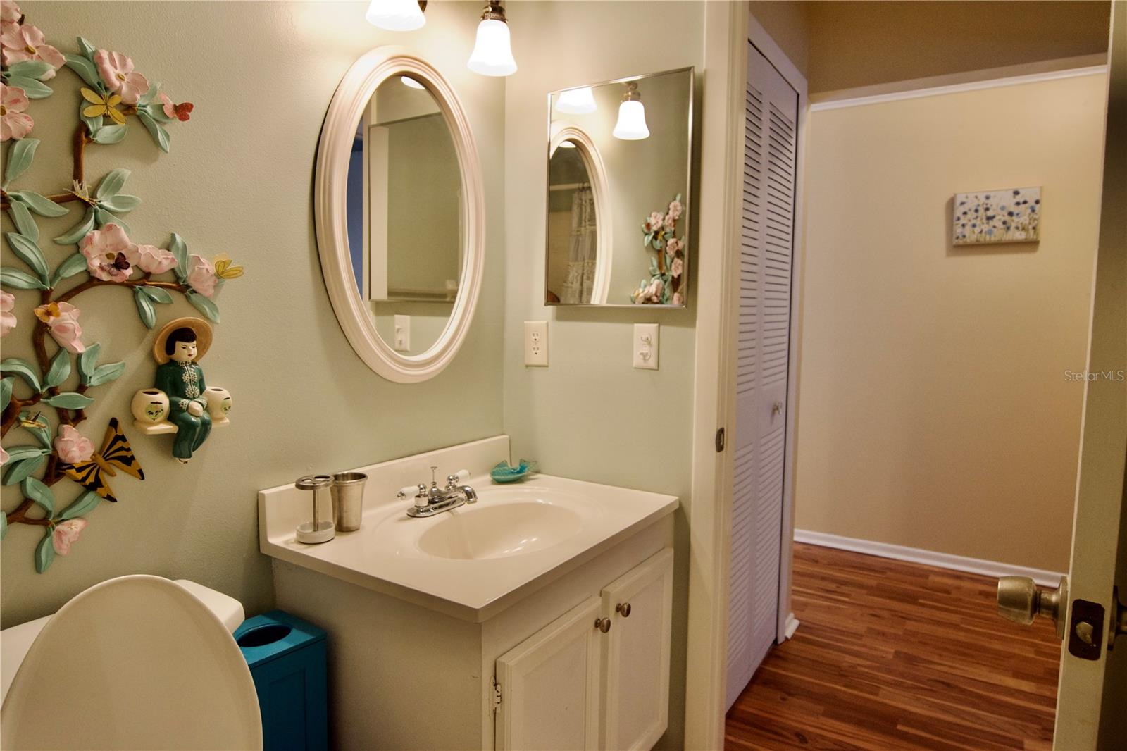 Image 29 of 48 For 390 301 Boulevard W 11a