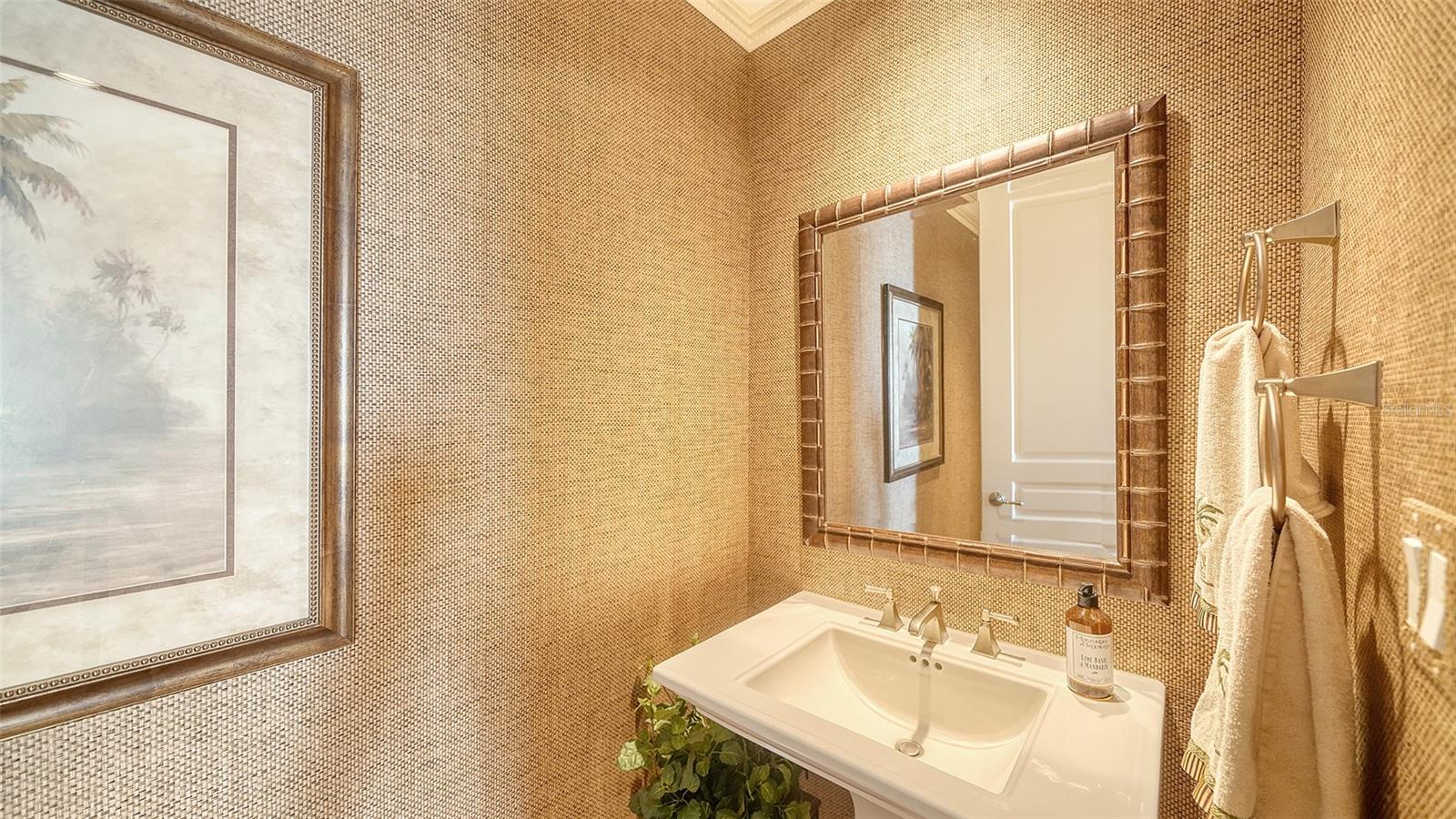 Image 35 of 76 For 2050 Benjamin Franklin Drive A1001