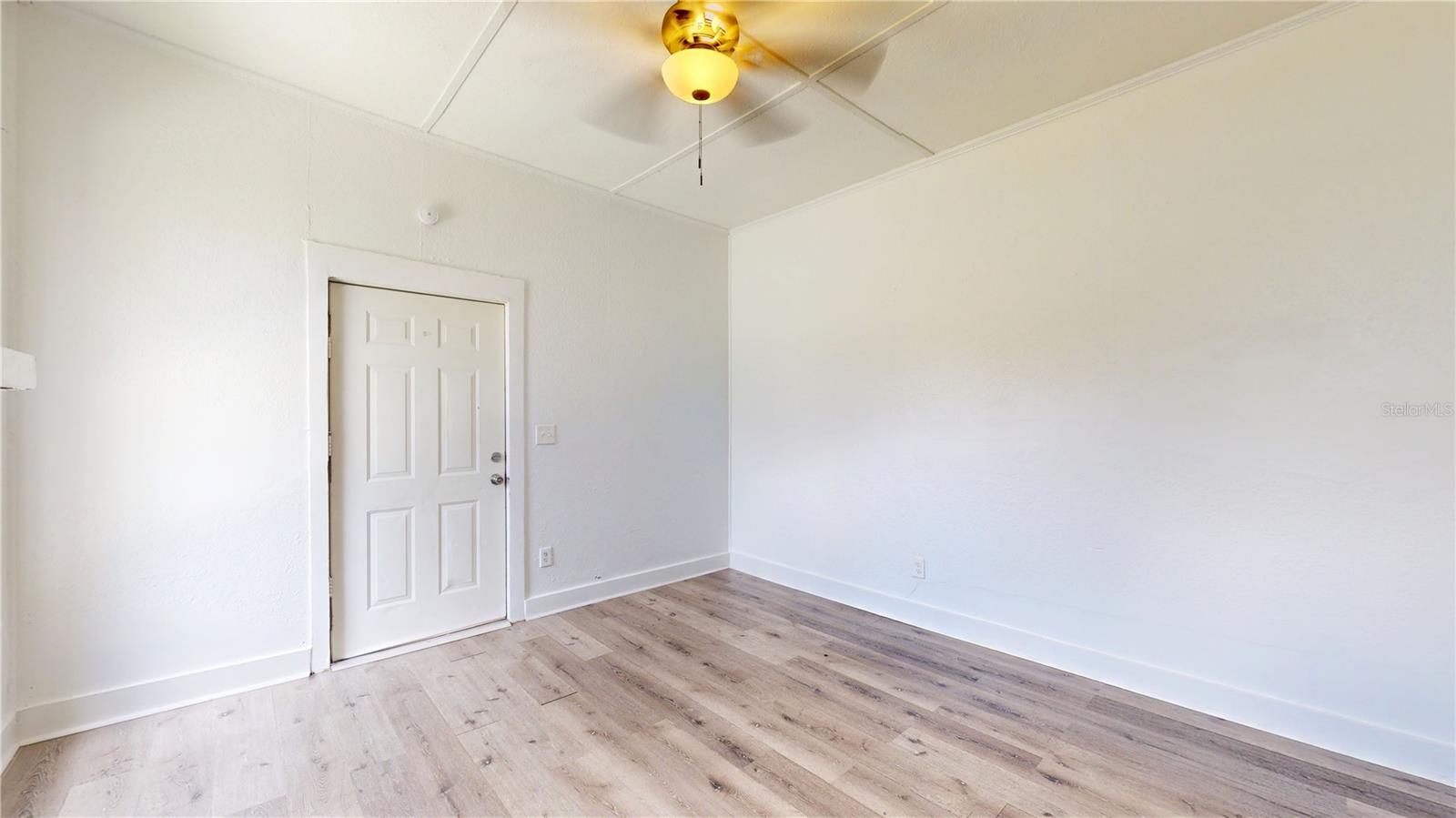 Image 4 of 14 For 1510 10th Street W