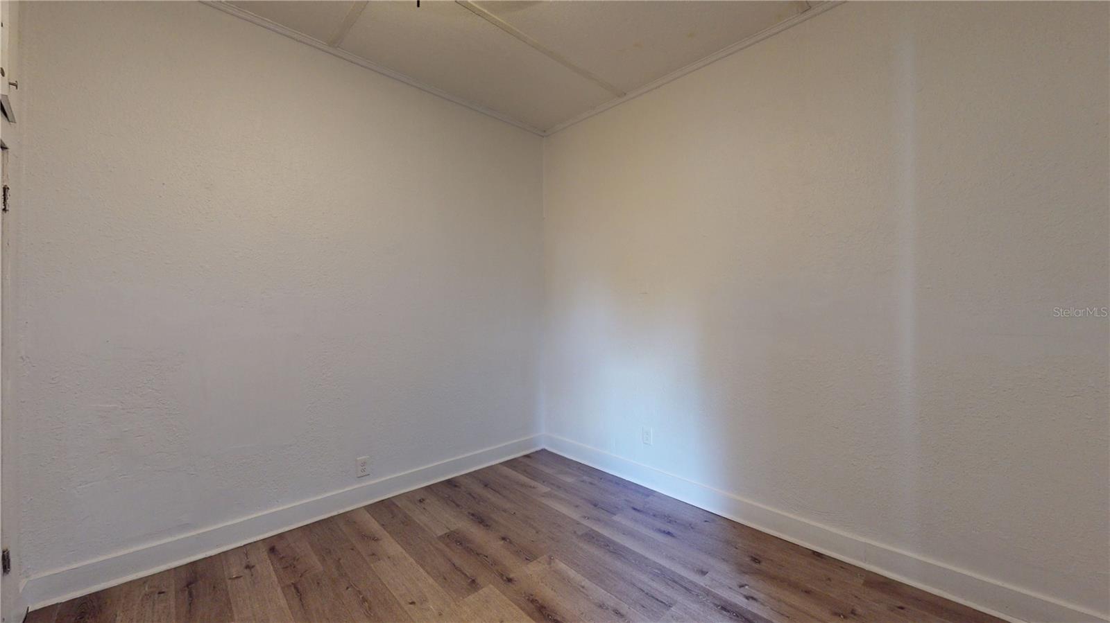 Image 7 of 14 For 1510 10th Street W