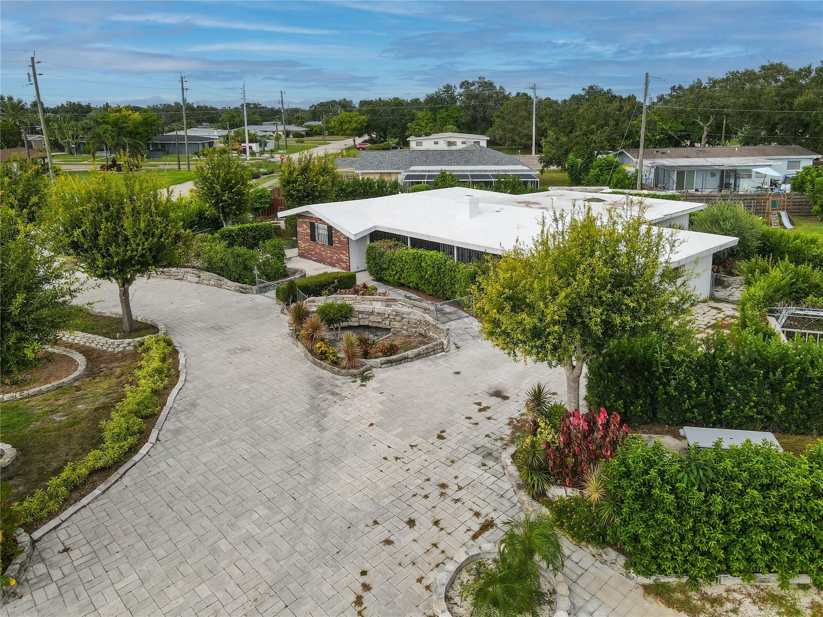 Image 3 of 29 For 3205 Bougainvillea Street