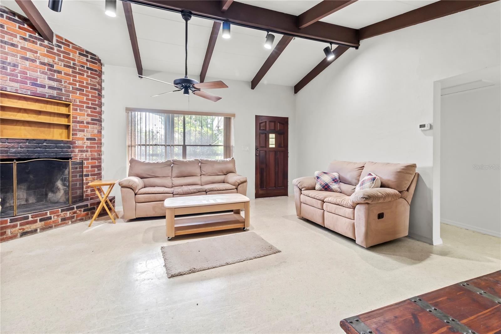 Image 4 of 29 For 3205 Bougainvillea Street