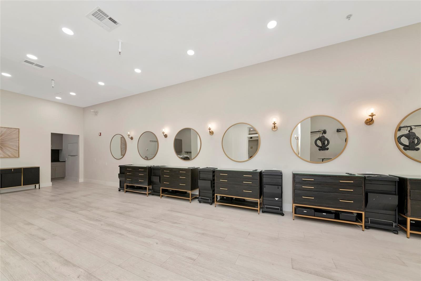 Image 23 of 99 For 1345 2nd Street