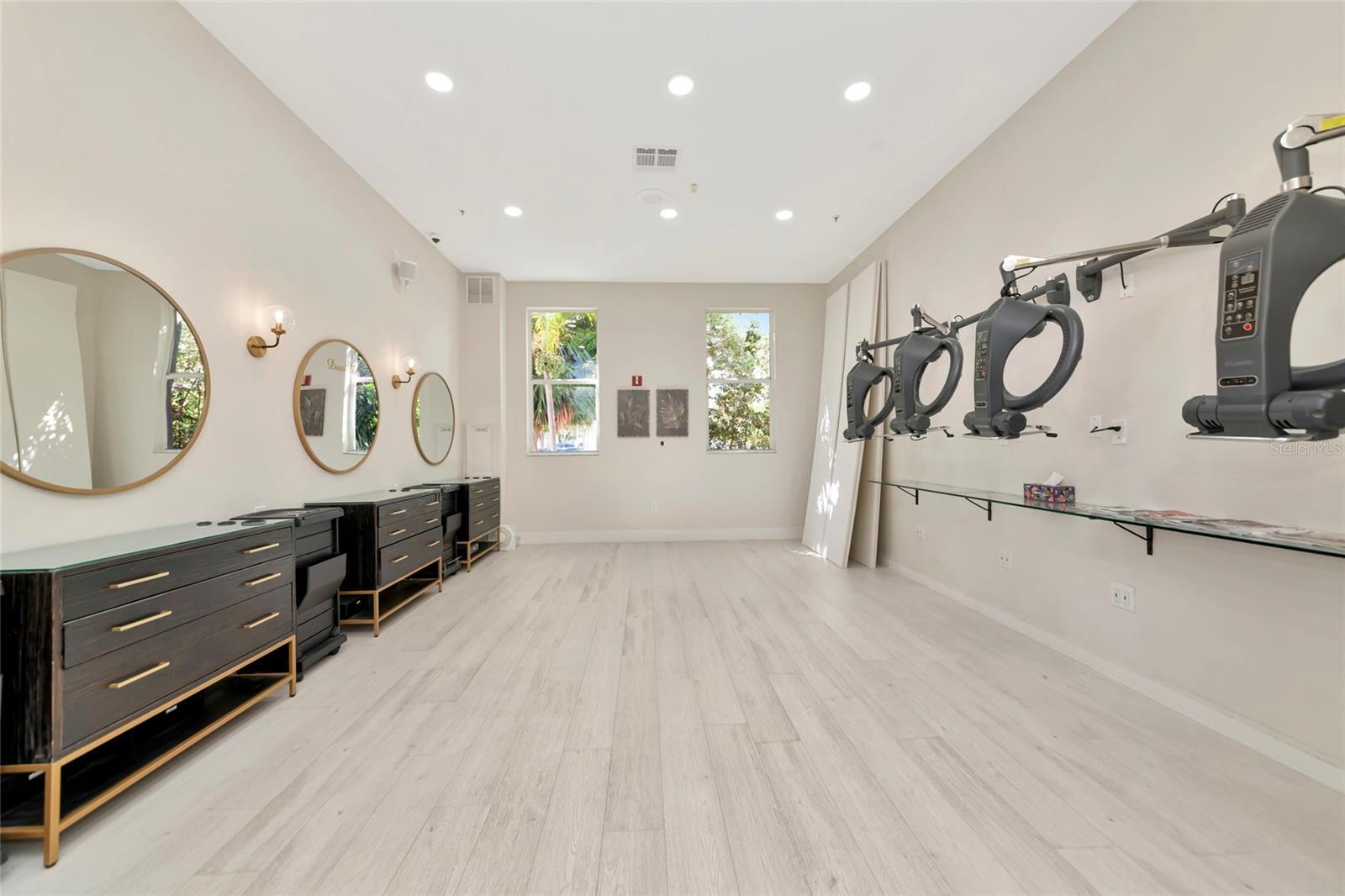 Image 24 of 99 For 1345 2nd Street