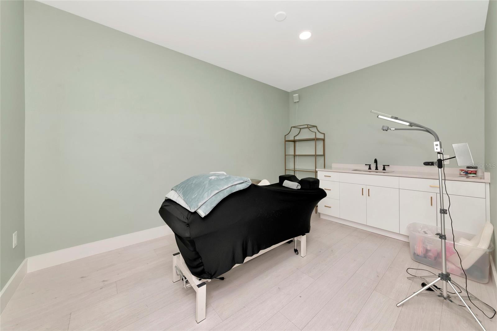 Image 46 of 99 For 1345 2nd Street