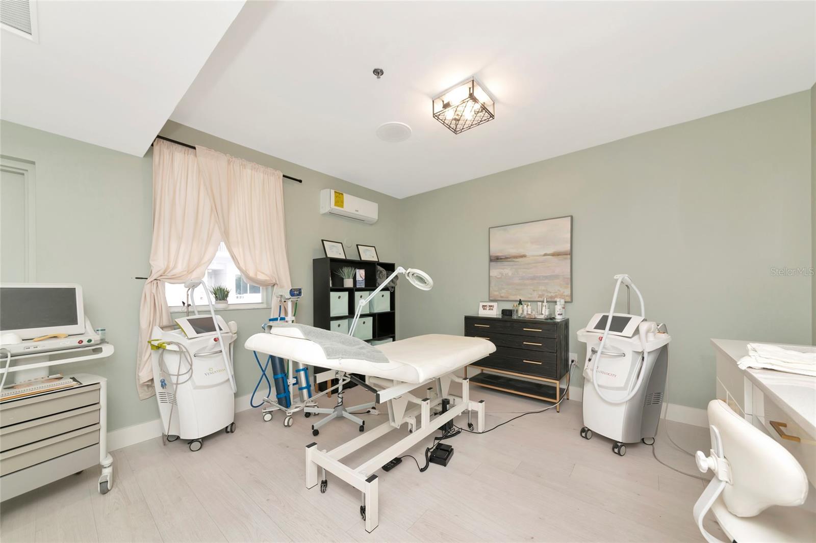 Image 48 of 99 For 1345 2nd Street