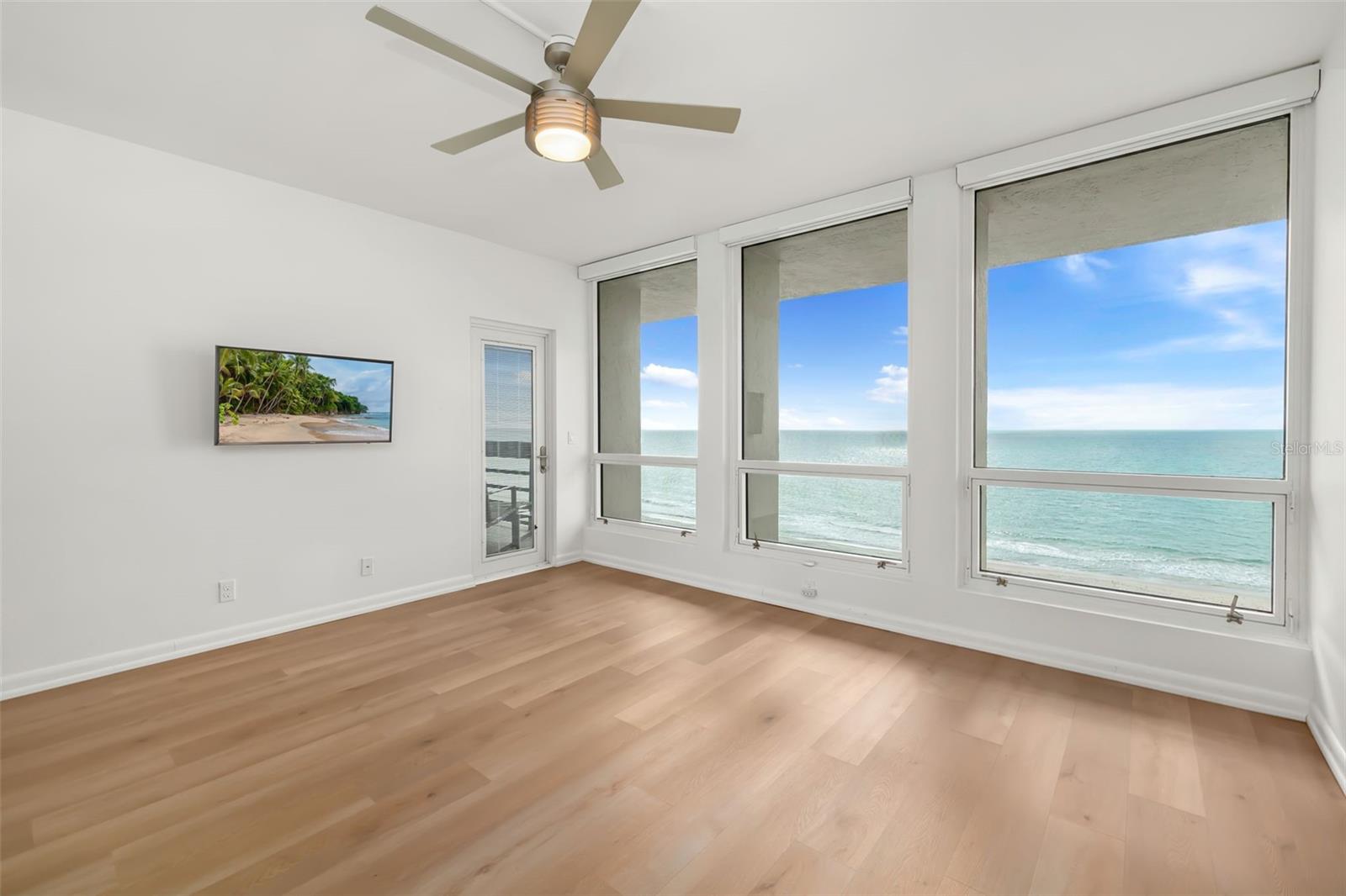 Image 12 of 78 For 1135 Gulf Of Mexico Drive 502