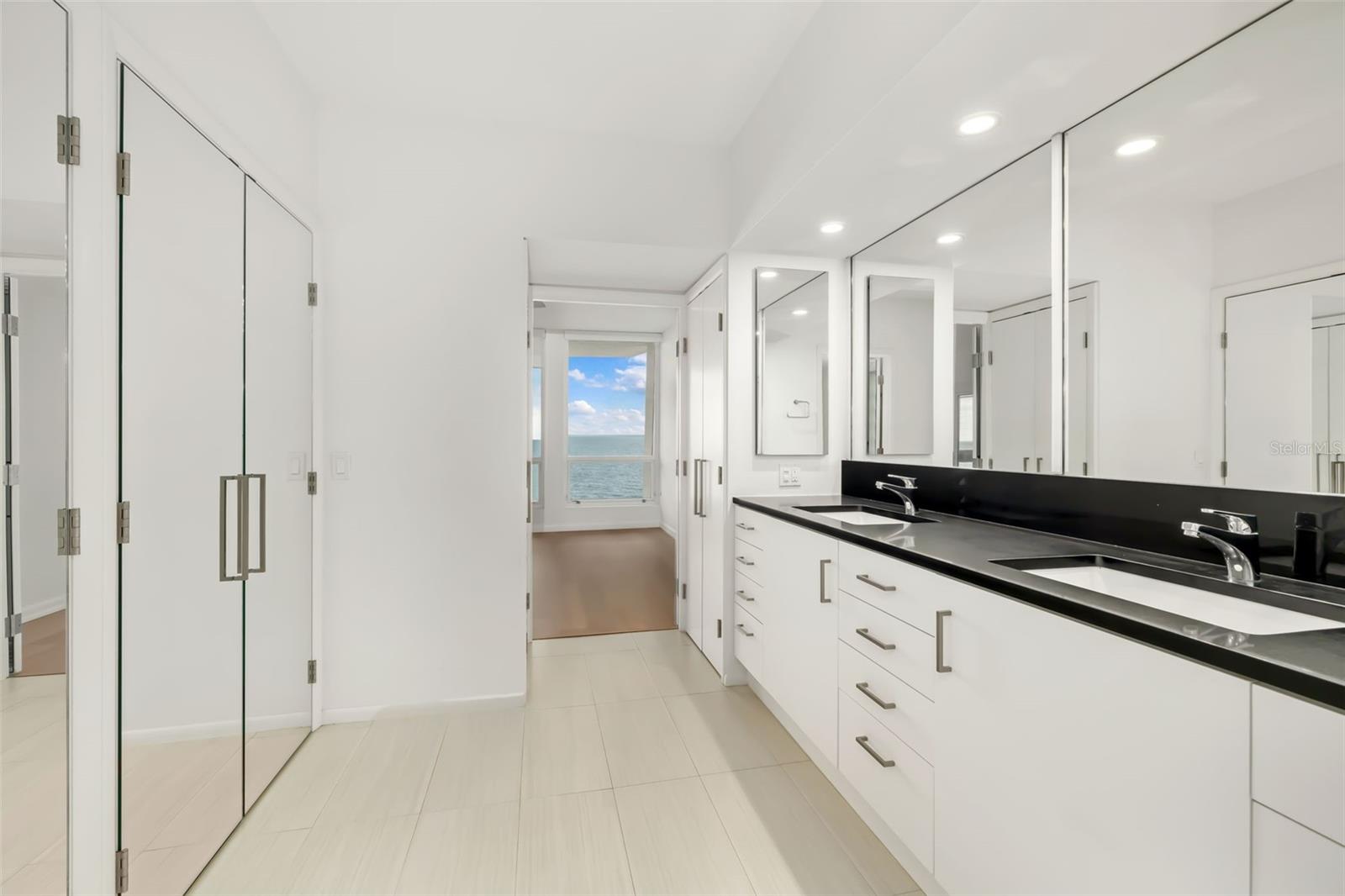 Image 15 of 78 For 1135 Gulf Of Mexico Drive 502