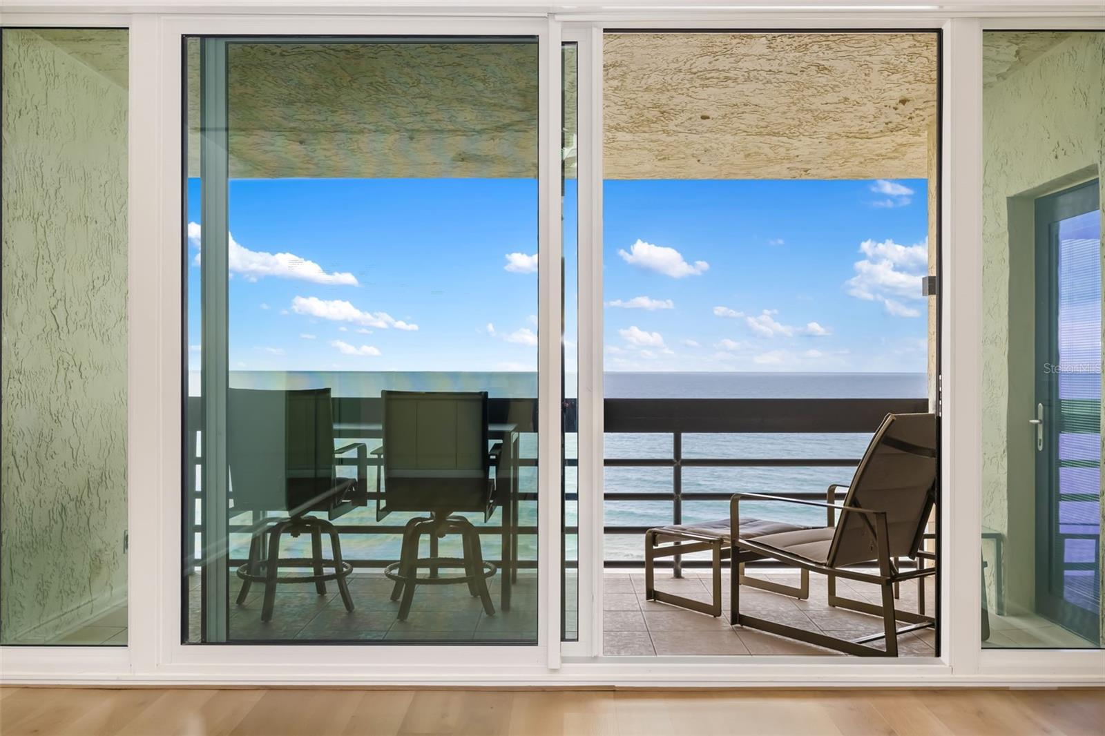 Image 25 of 78 For 1135 Gulf Of Mexico Drive 502