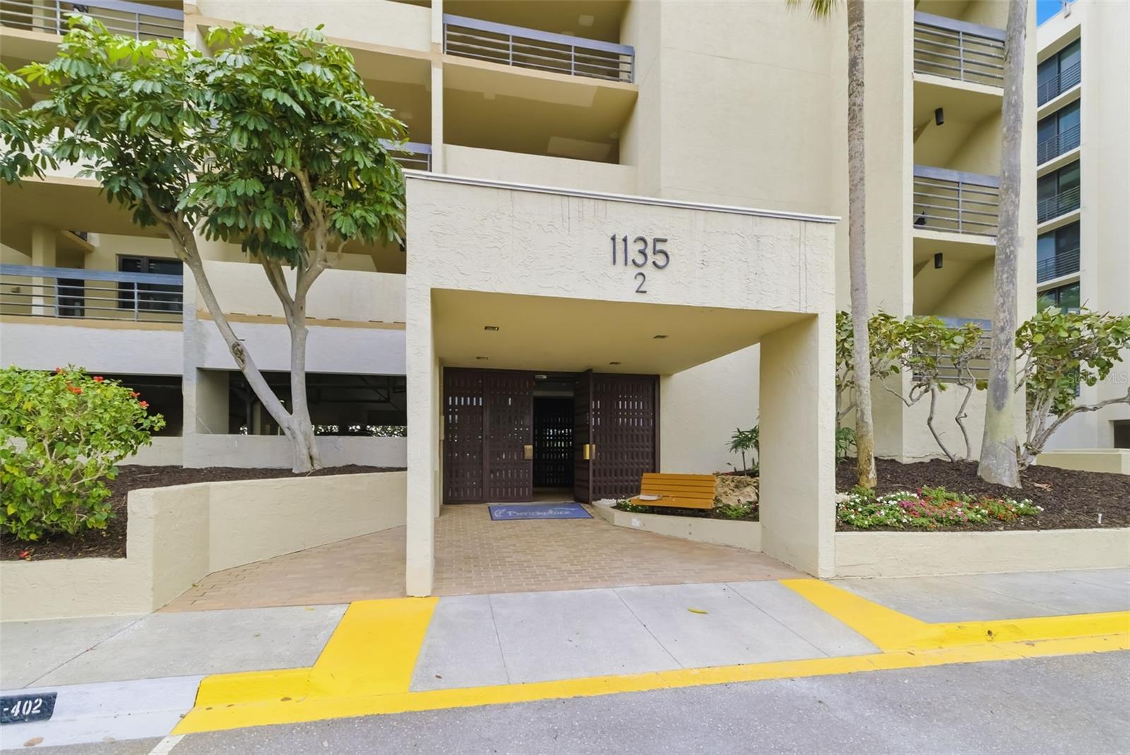 Image 3 of 78 For 1135 Gulf Of Mexico Drive 502