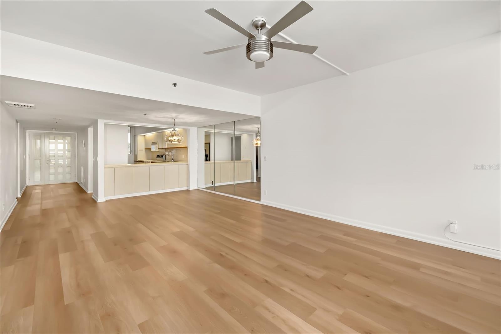 Image 54 of 78 For 1135 Gulf Of Mexico Drive 502