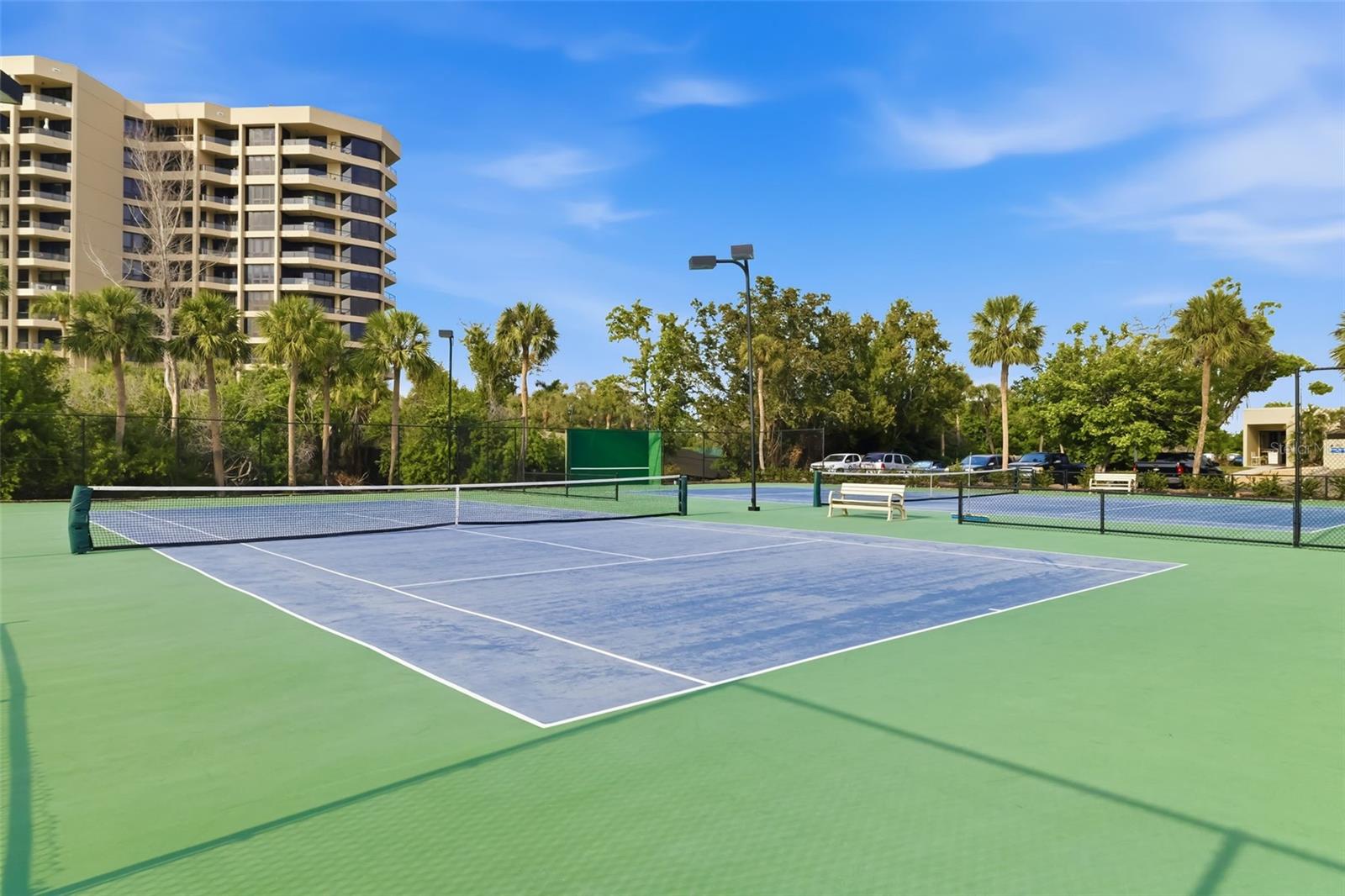 Image 76 of 78 For 1135 Gulf Of Mexico Drive 502