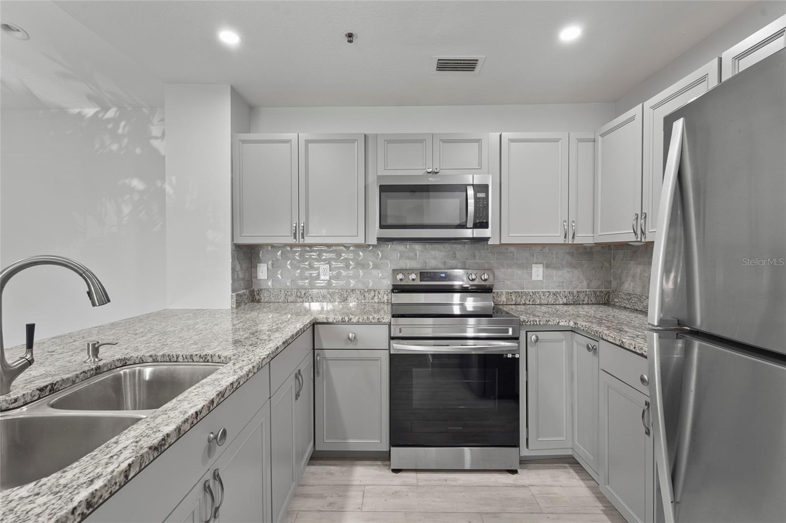 Image 12 of 83 For 4045 Crockers Lake Boulevard 23