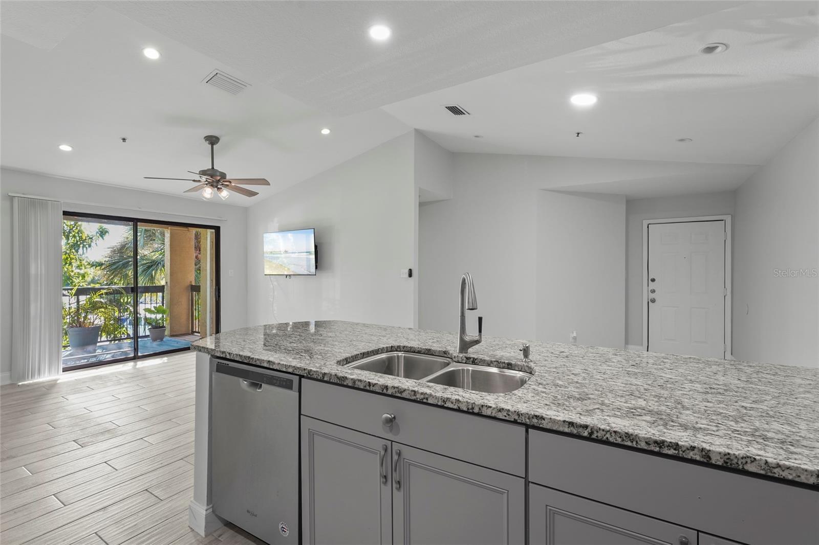 Image 14 of 83 For 4045 Crockers Lake Boulevard 23