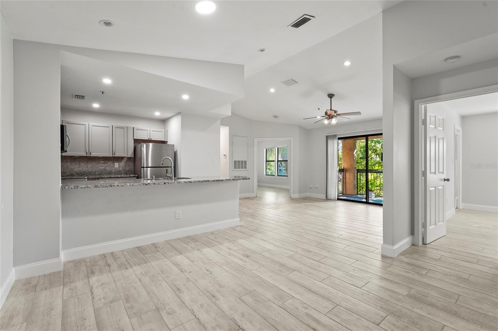 Image 5 of 83 For 4045 Crockers Lake Boulevard 23