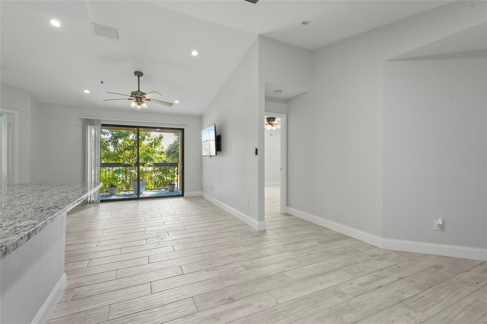 Image 7 of 83 For 4045 Crockers Lake Boulevard 23