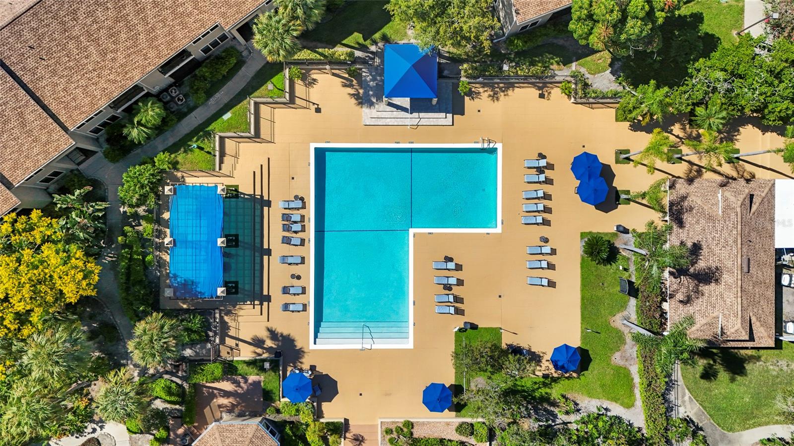 Image 78 of 83 For 4045 Crockers Lake Boulevard 23