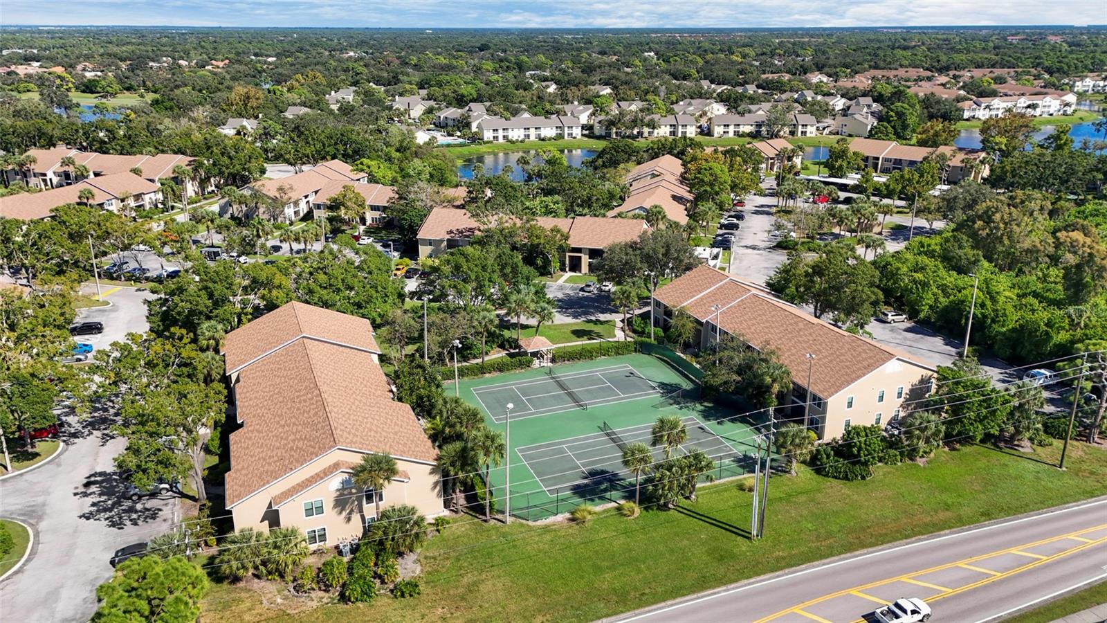 Image 79 of 83 For 4045 Crockers Lake Boulevard 23