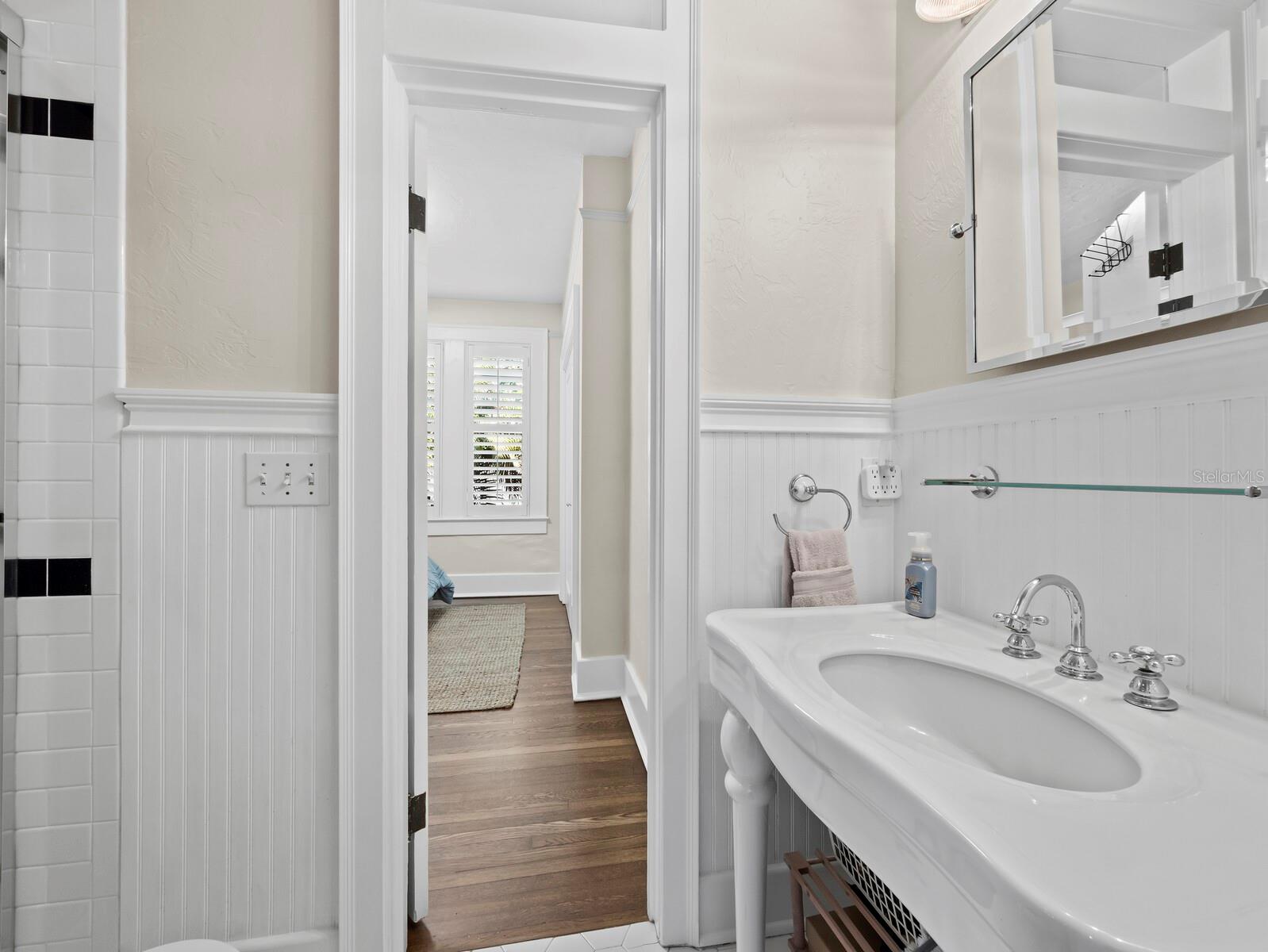 Image 23 of 35 For 1022 Osprey Avenue