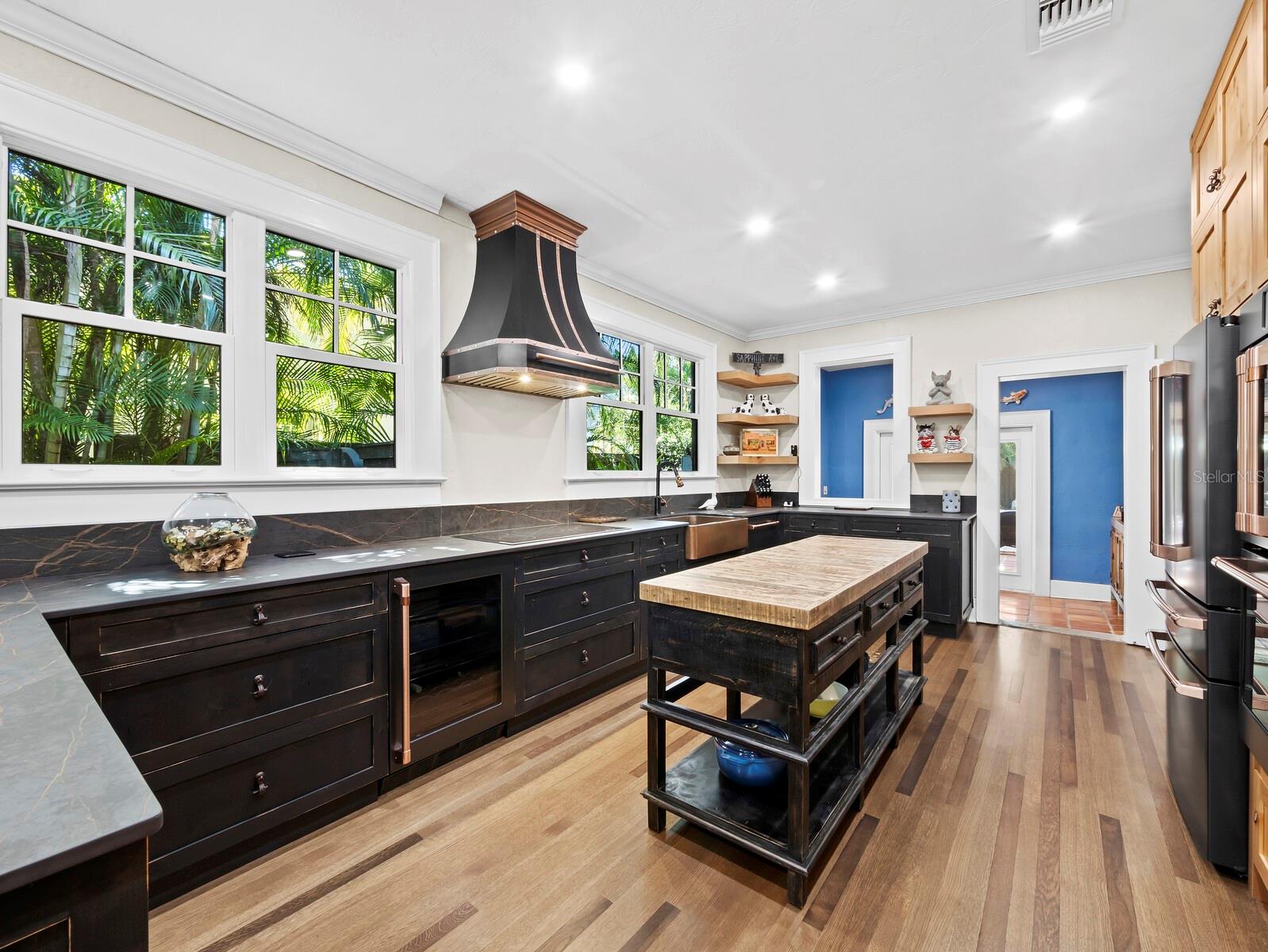 Image 7 of 35 For 1022 Osprey Avenue