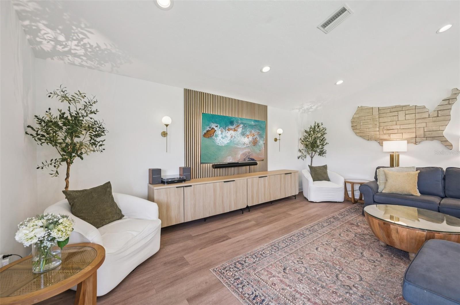 Image 12 of 83 For 3947 Prairie Dunes Drive