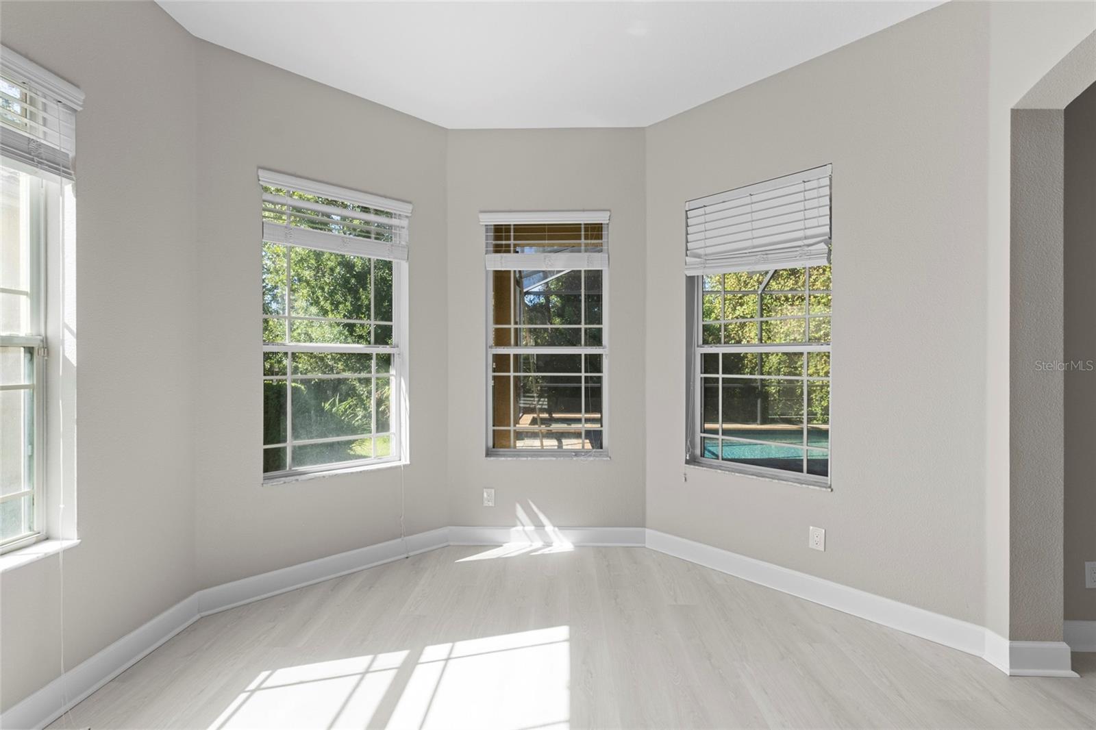 Image 11 of 54 For 8134 Santa Rosa Court