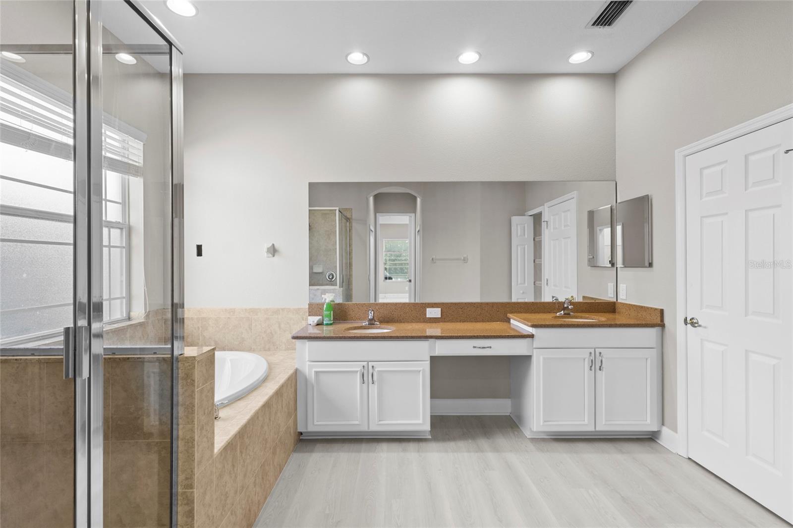 Image 20 of 54 For 8134 Santa Rosa Court