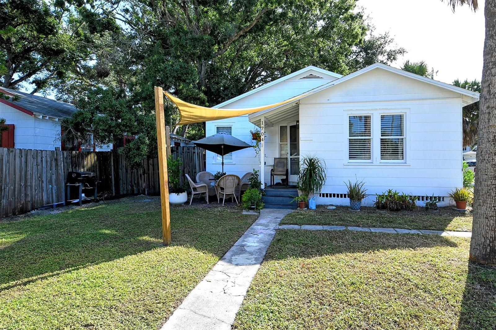 Image 2 of 5 For 1704 Cocoanut Avenue