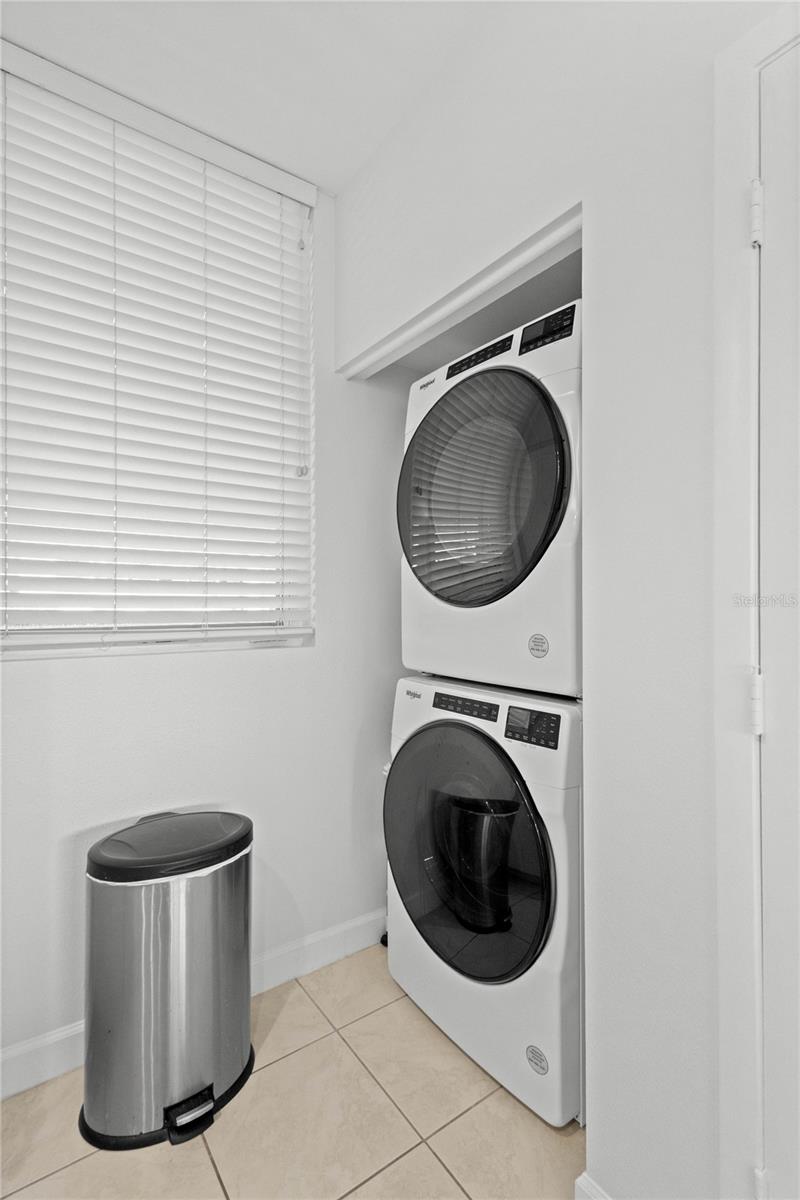 Image 14 of 47 For 1065 Gulf Of Mexico Drive 402