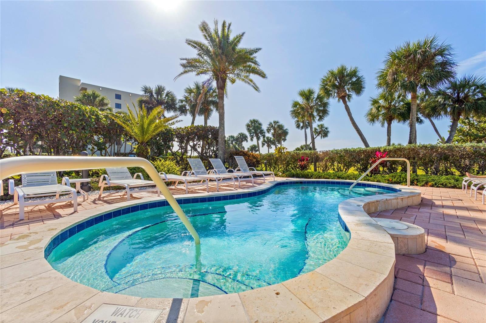 Image 33 of 47 For 1065 Gulf Of Mexico Drive 402