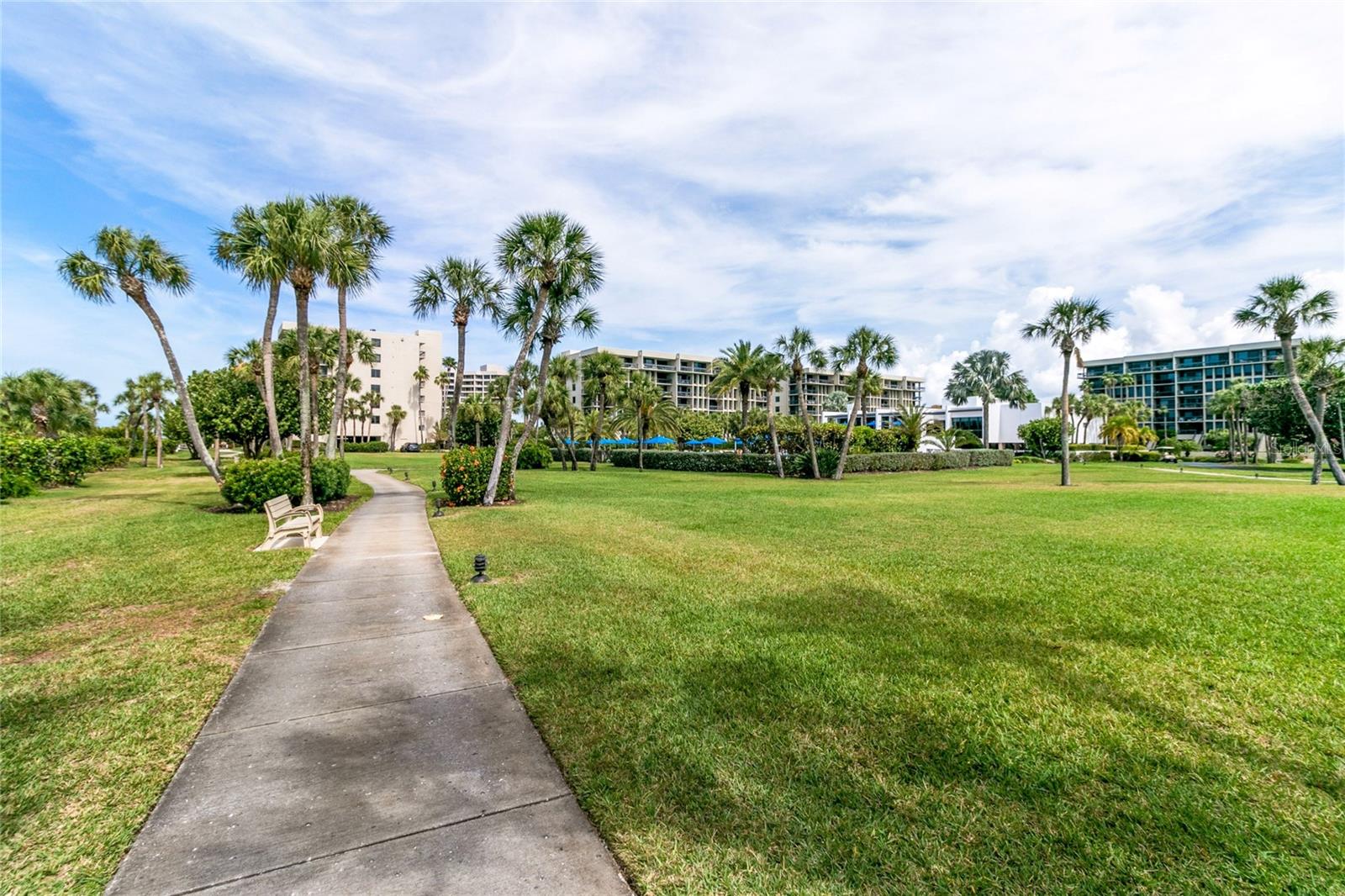 Image 40 of 47 For 1065 Gulf Of Mexico Drive 402