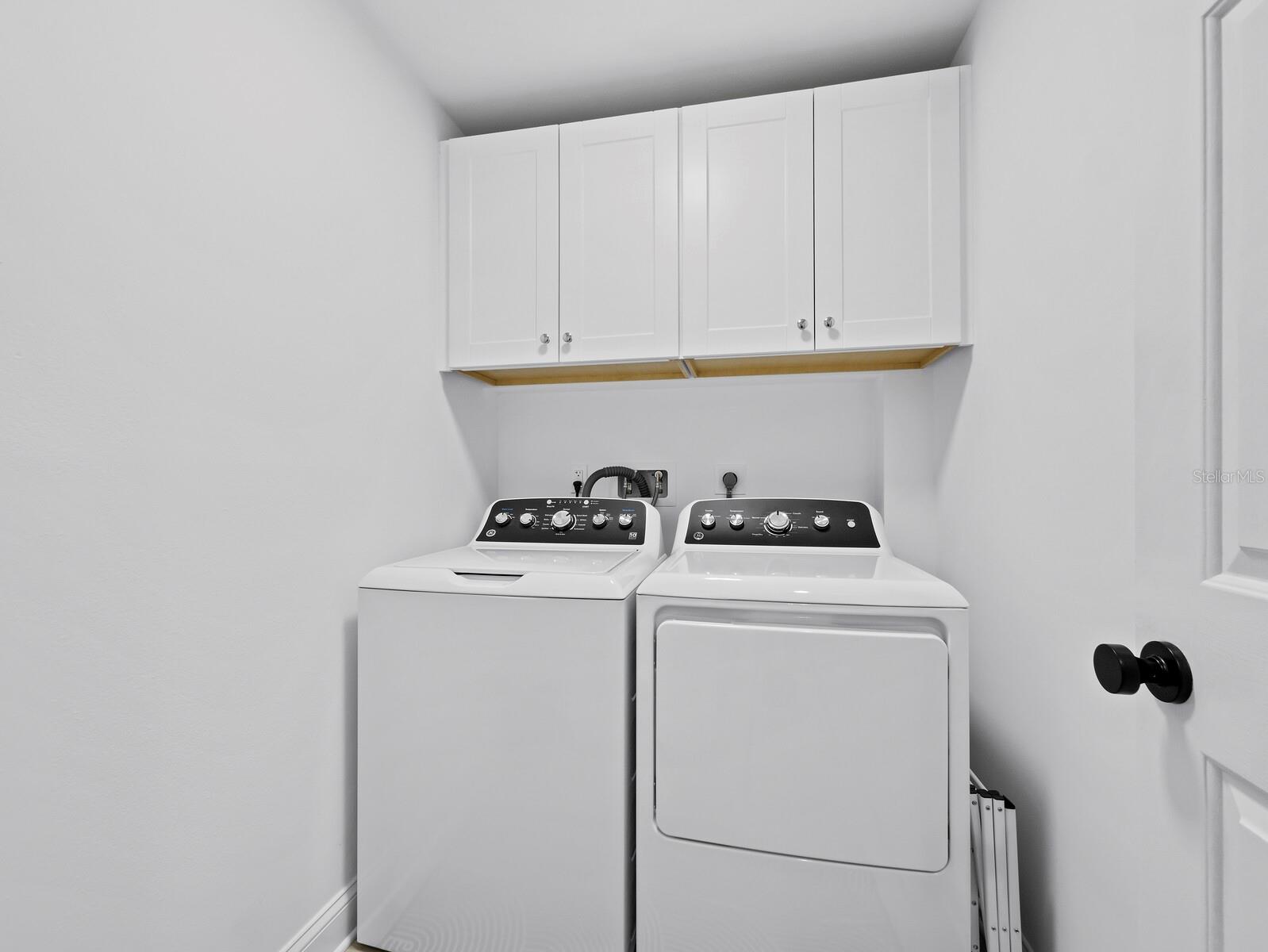 Image 33 of 61 For 2155 Harbourside Drive 804