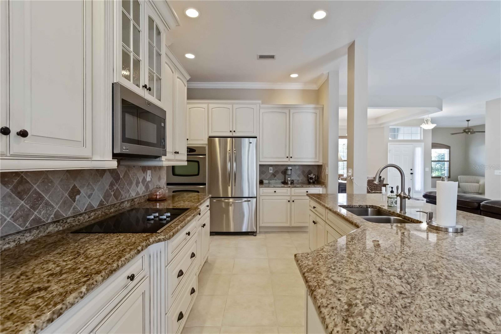 Image 17 of 49 For 343 Londonderry Drive