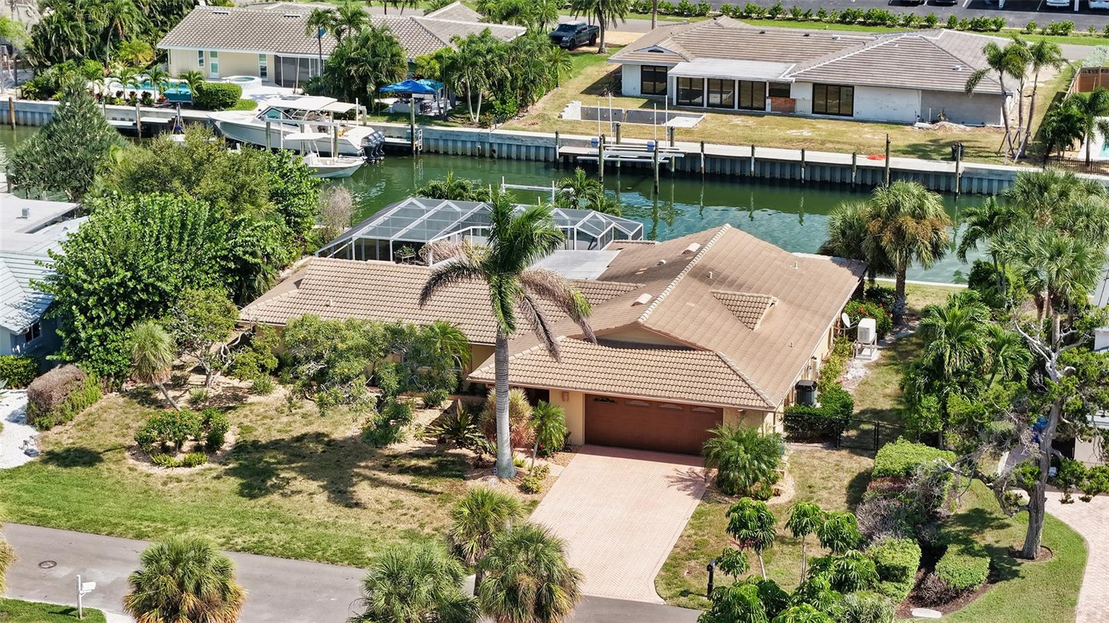 Image 13 of 66 For 524 Ketch Lane