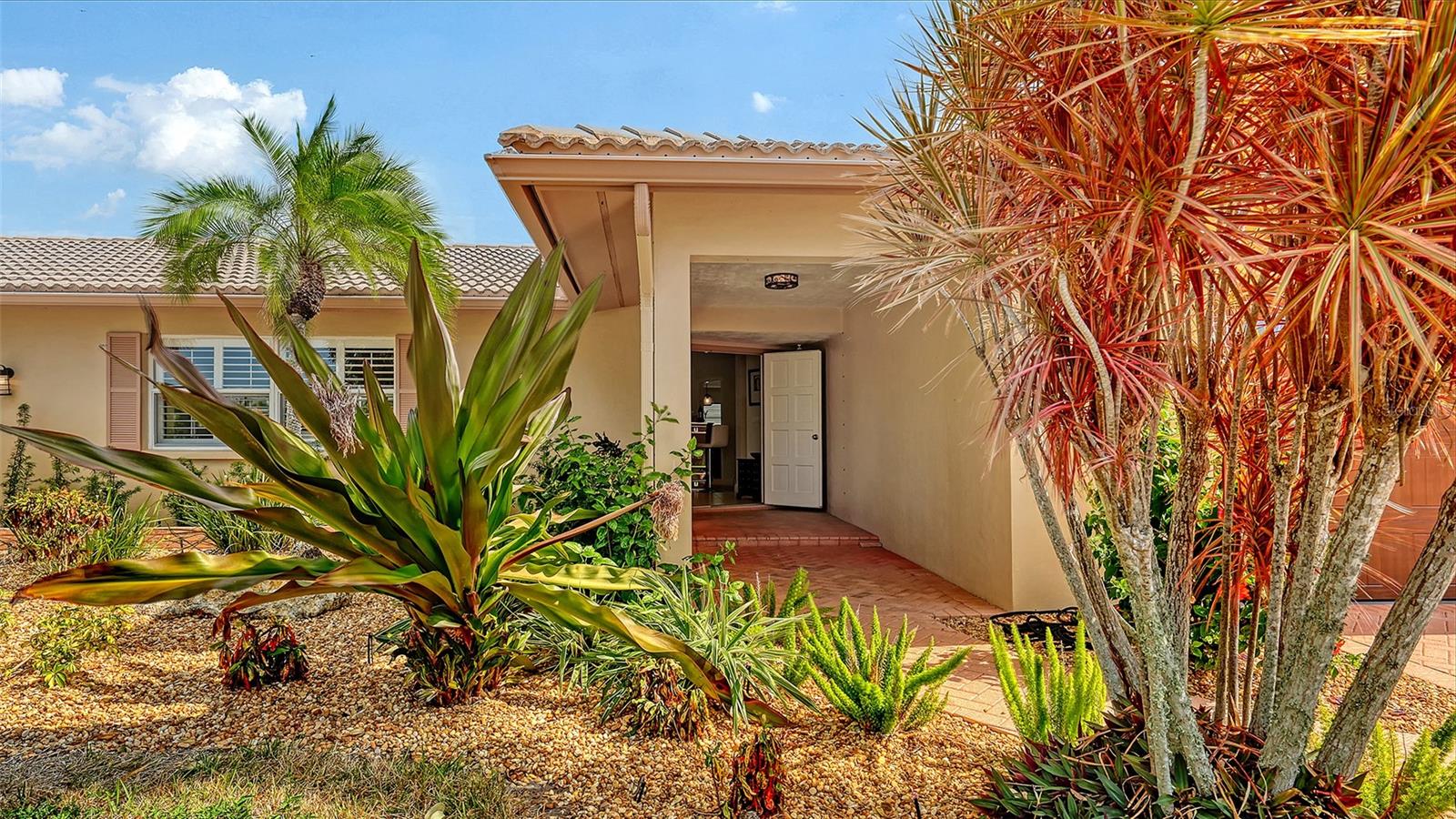 Image 14 of 66 For 524 Ketch Lane