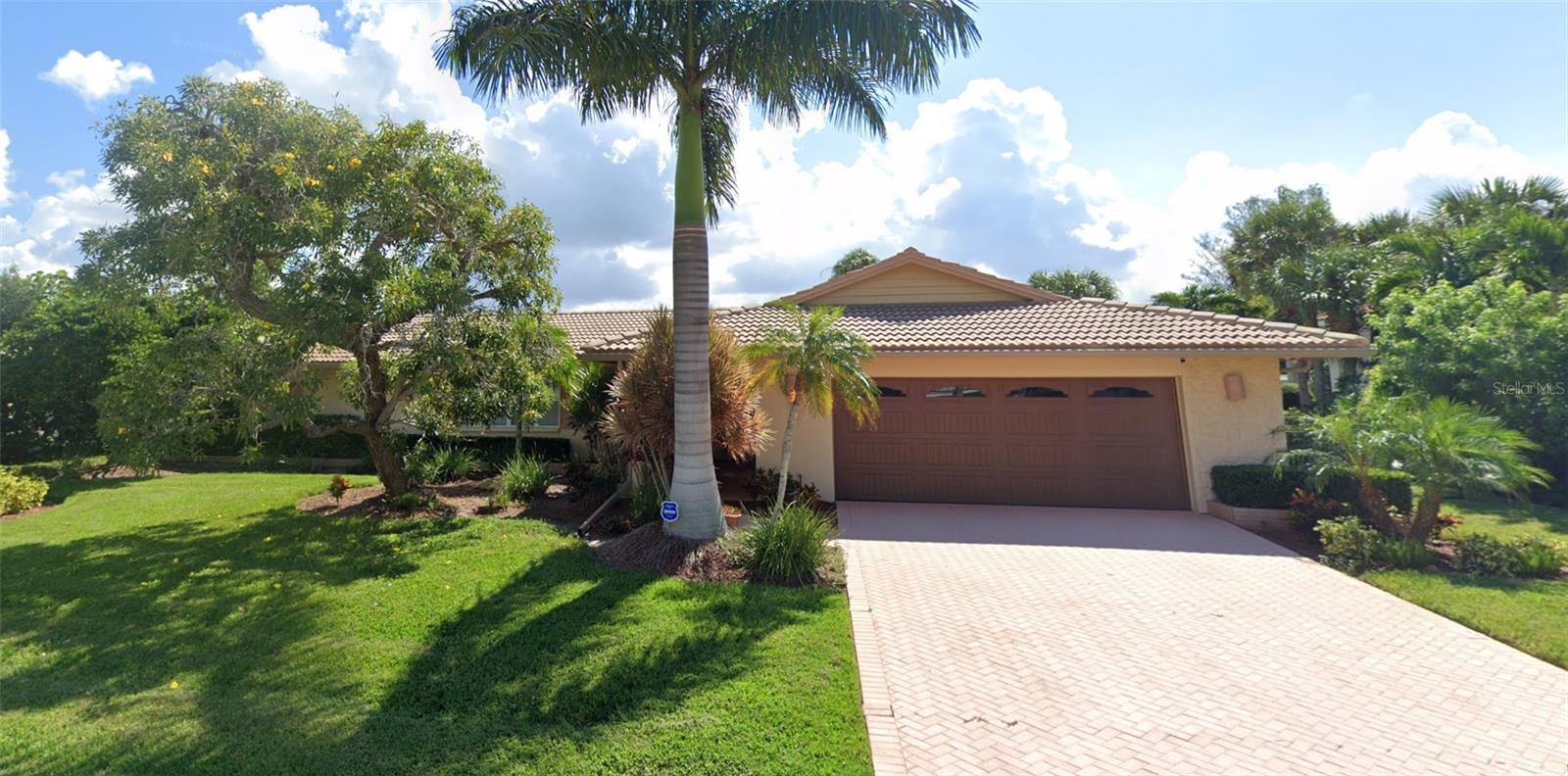 Image 4 of 66 For 524 Ketch Lane