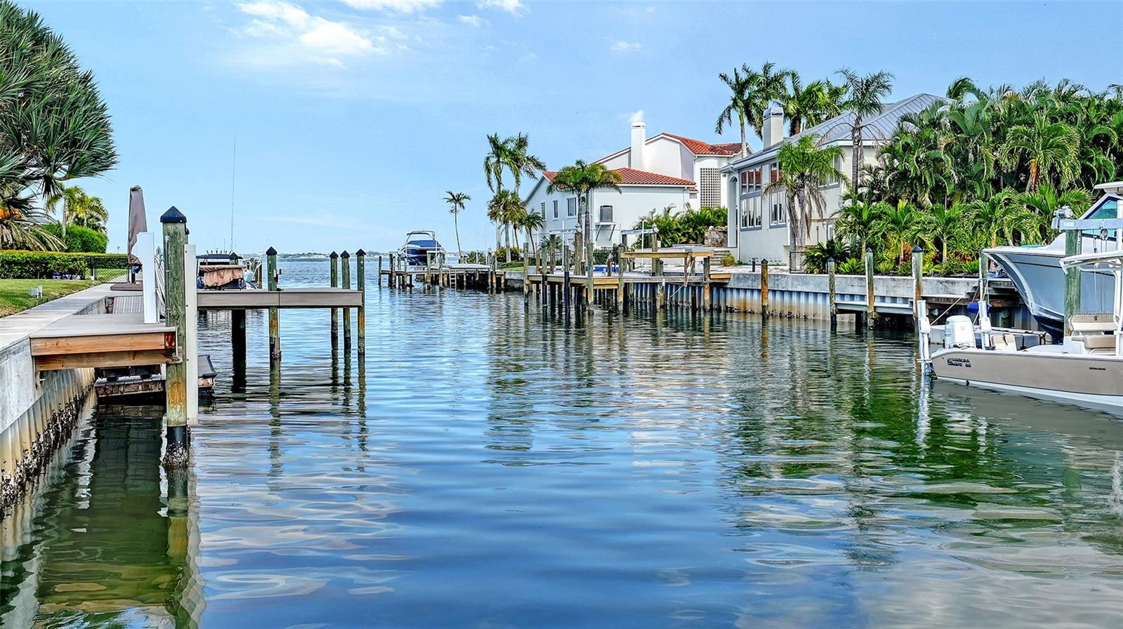 Image 5 of 66 For 524 Ketch Lane